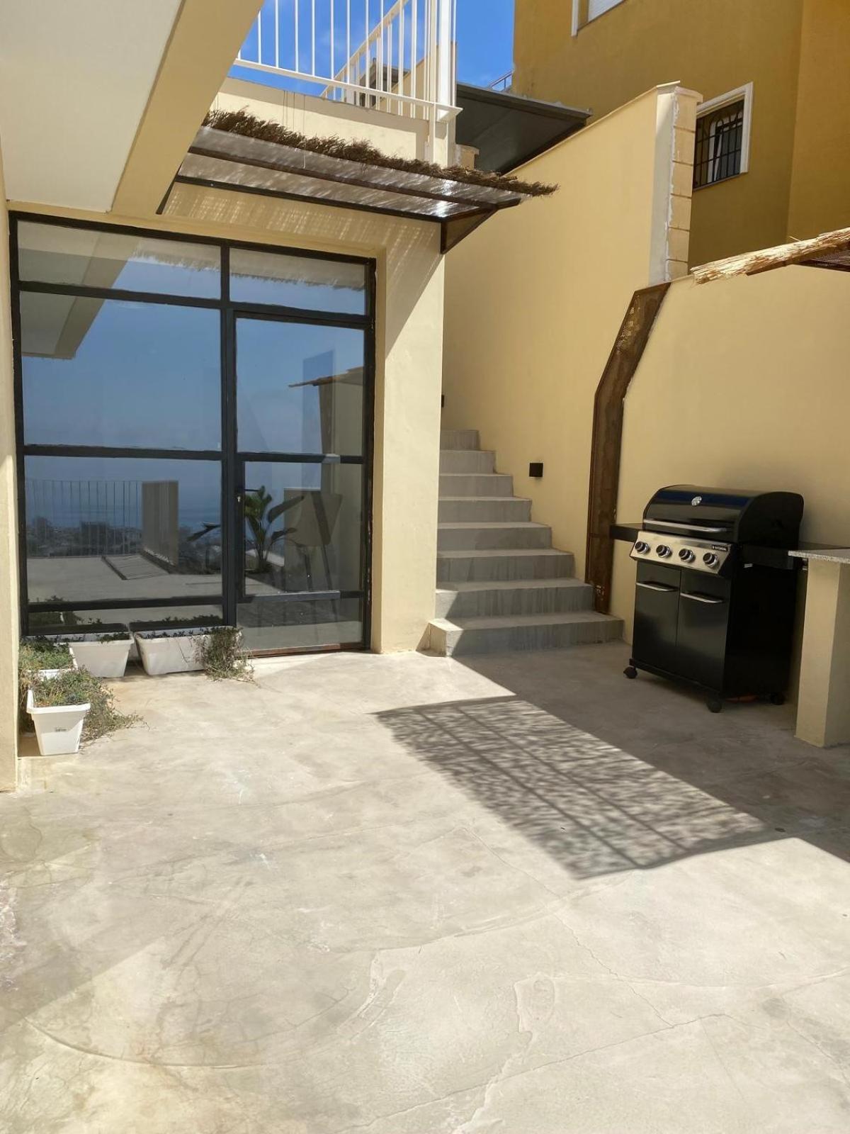 Spacious With Great Views! Villa *