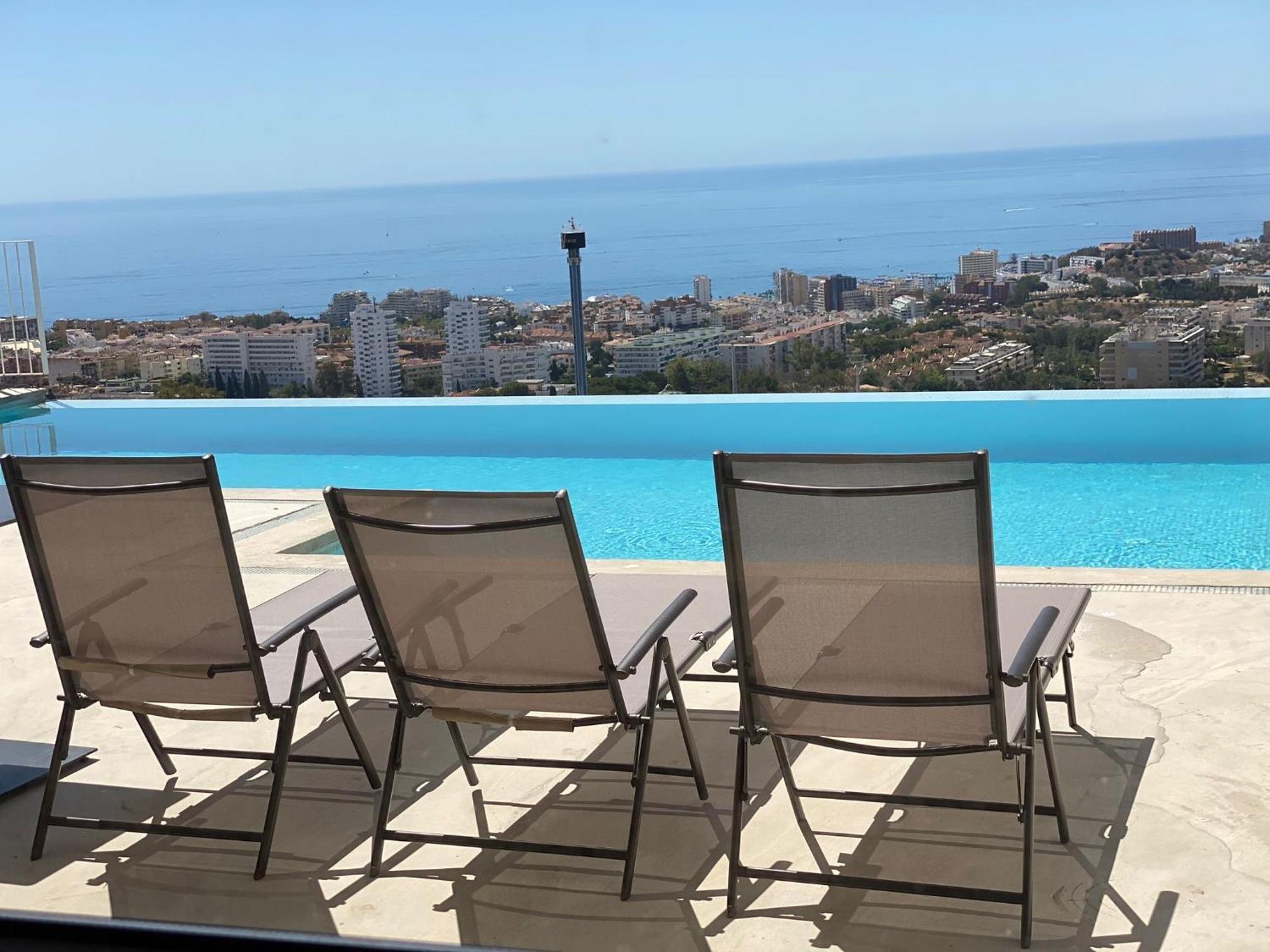 Villa Spacious With Great Views! Benalmadena