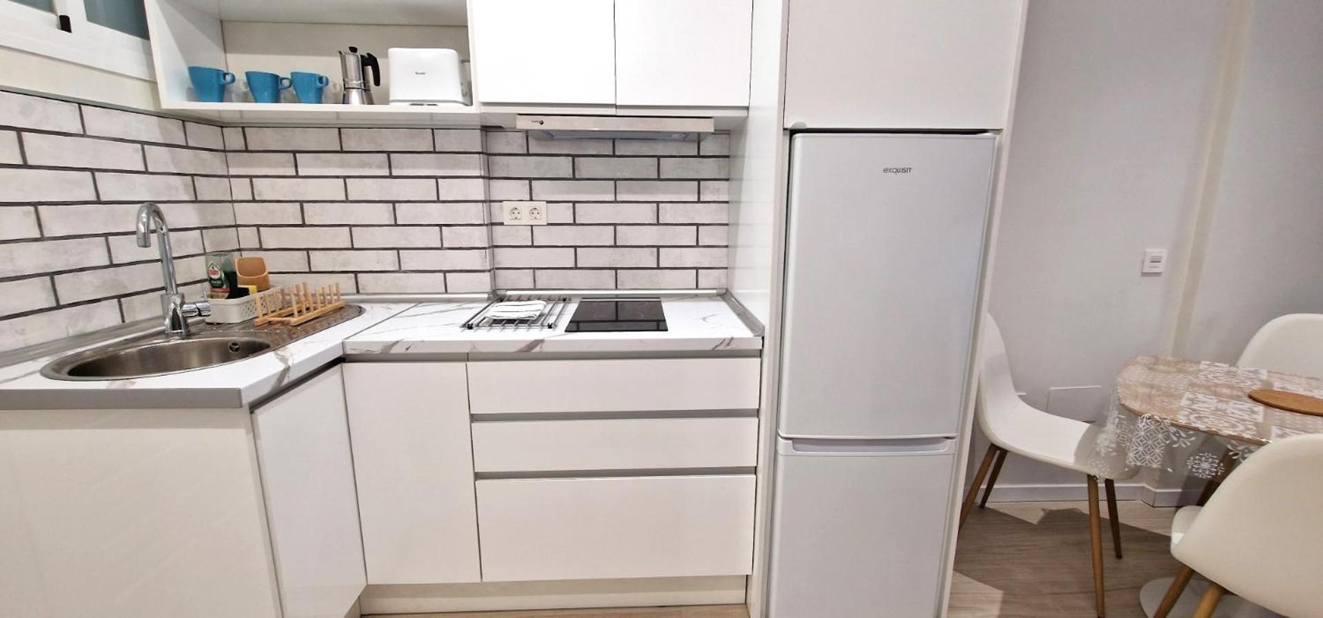 Apartamento With Large Sunny Terrace