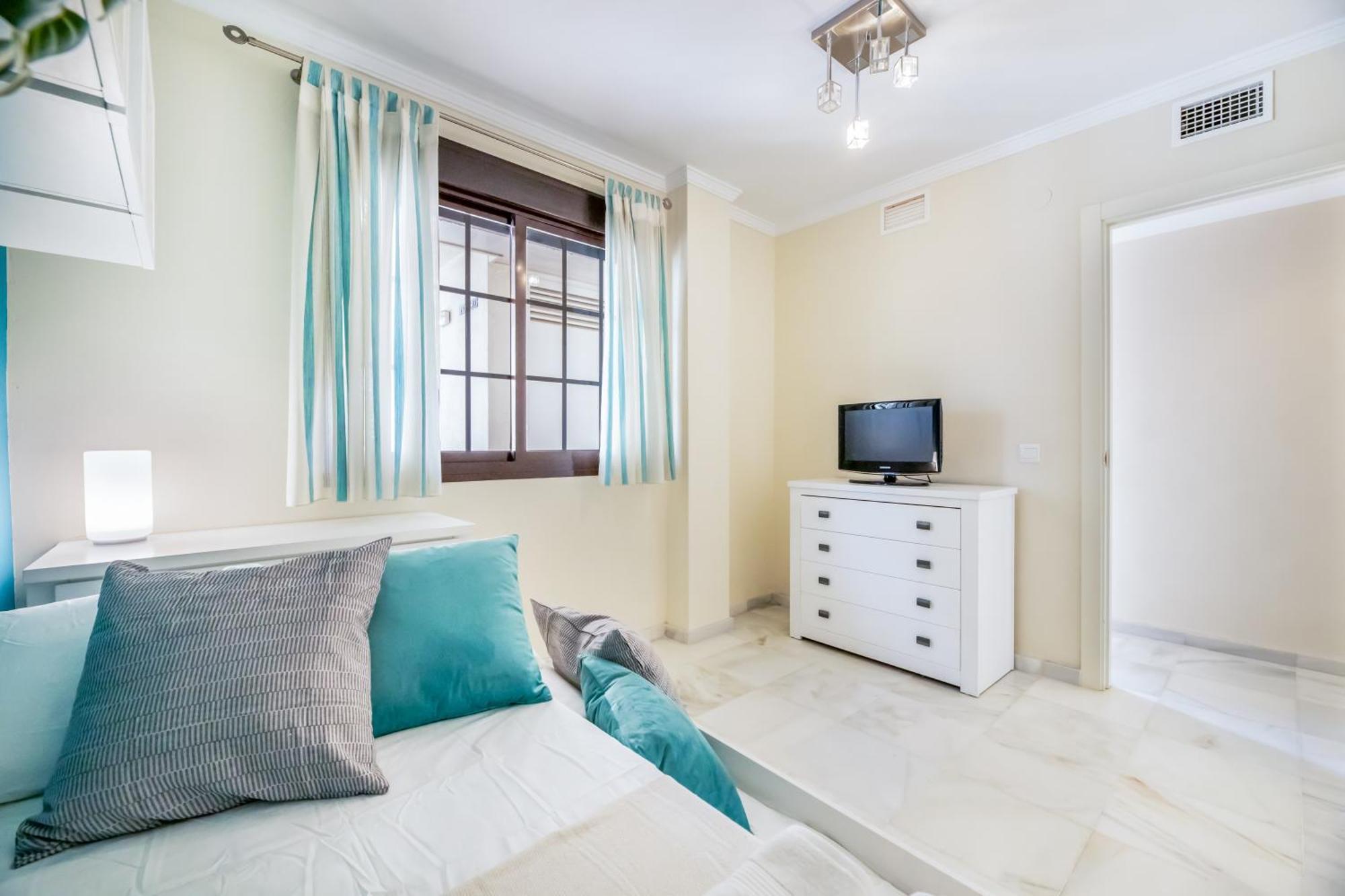 Apartment Vb Torrequebrada Golf & 2br Benalmadena
