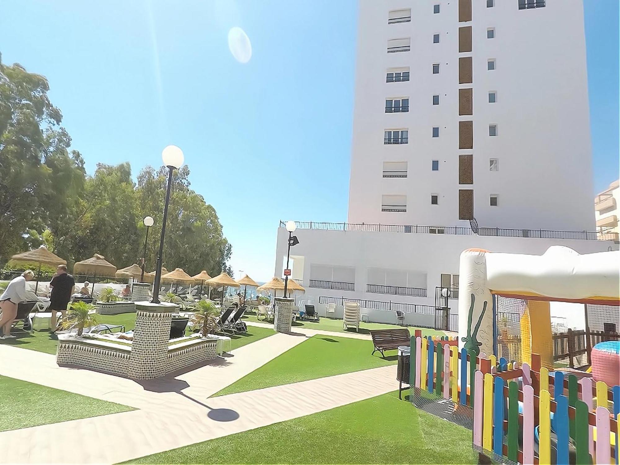 Pleasant In Near Playa Apartment