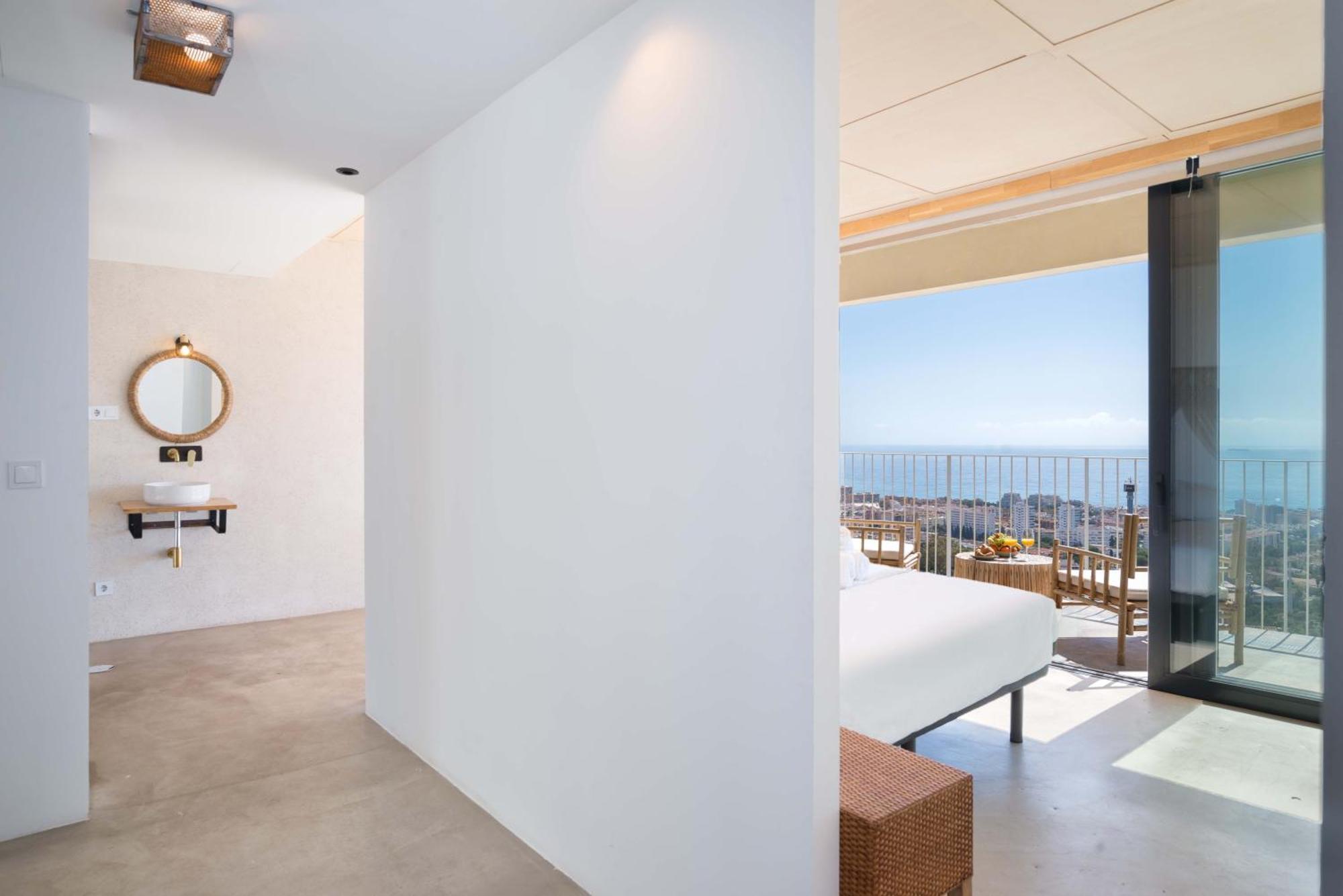 Spacious With Great Views! Villa