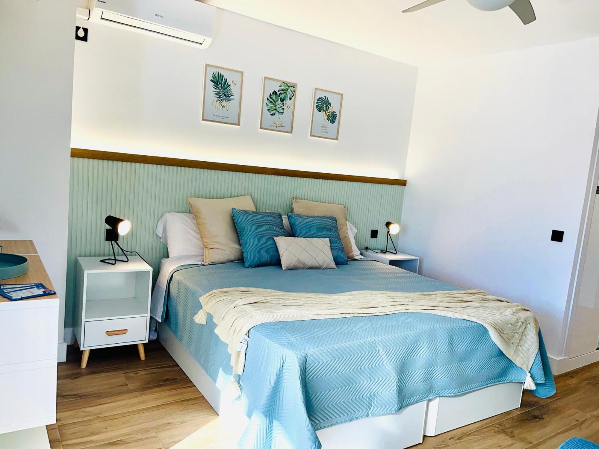 Beautiful Brand New Study 24-hour Reception Apartment *