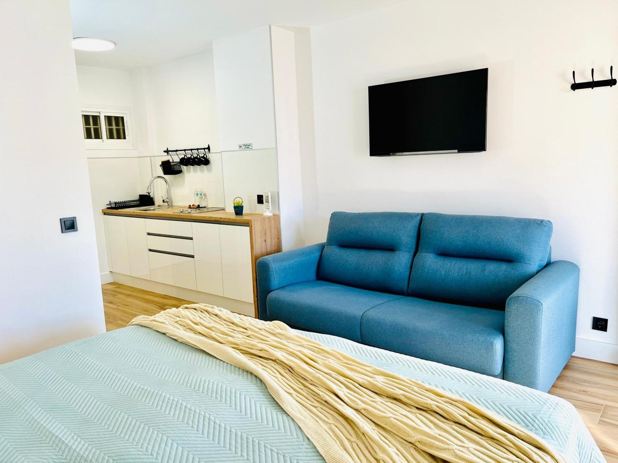 Beautiful Brand New Study 24-hour Reception Benalmadena