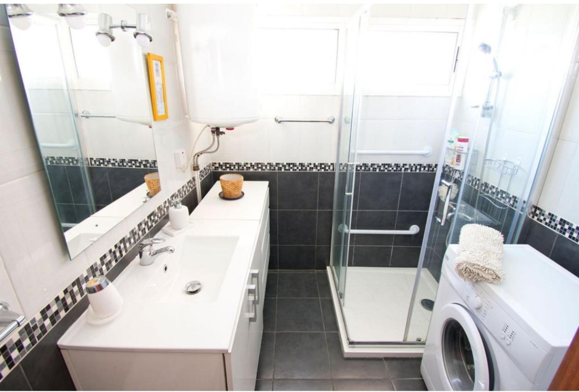 Attractive In Excellent Location Apartment