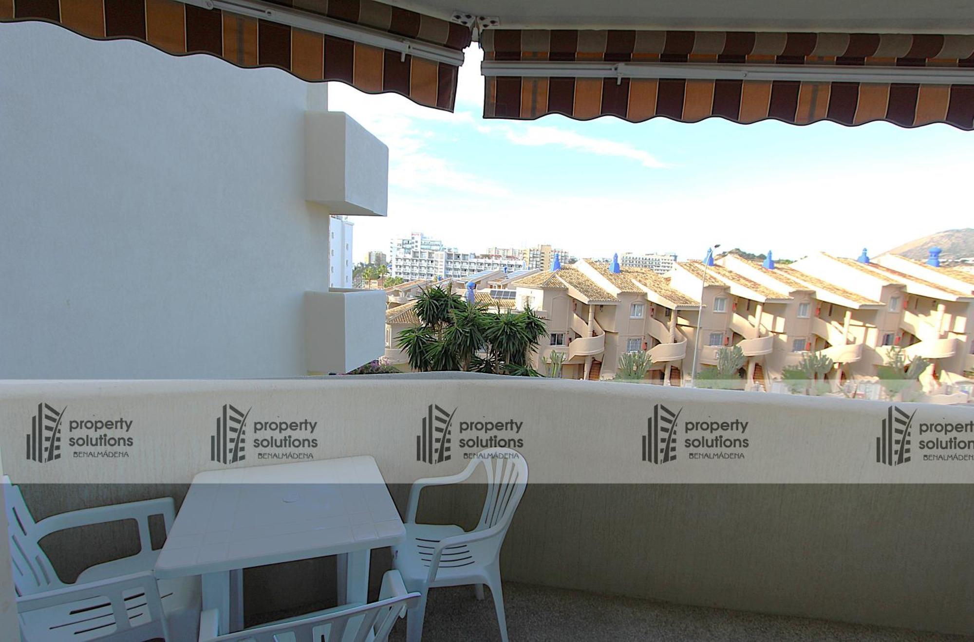 Benalbeach 207- Primera Linea De Playa - Piscina Abierta Todo El Ano Apartment *