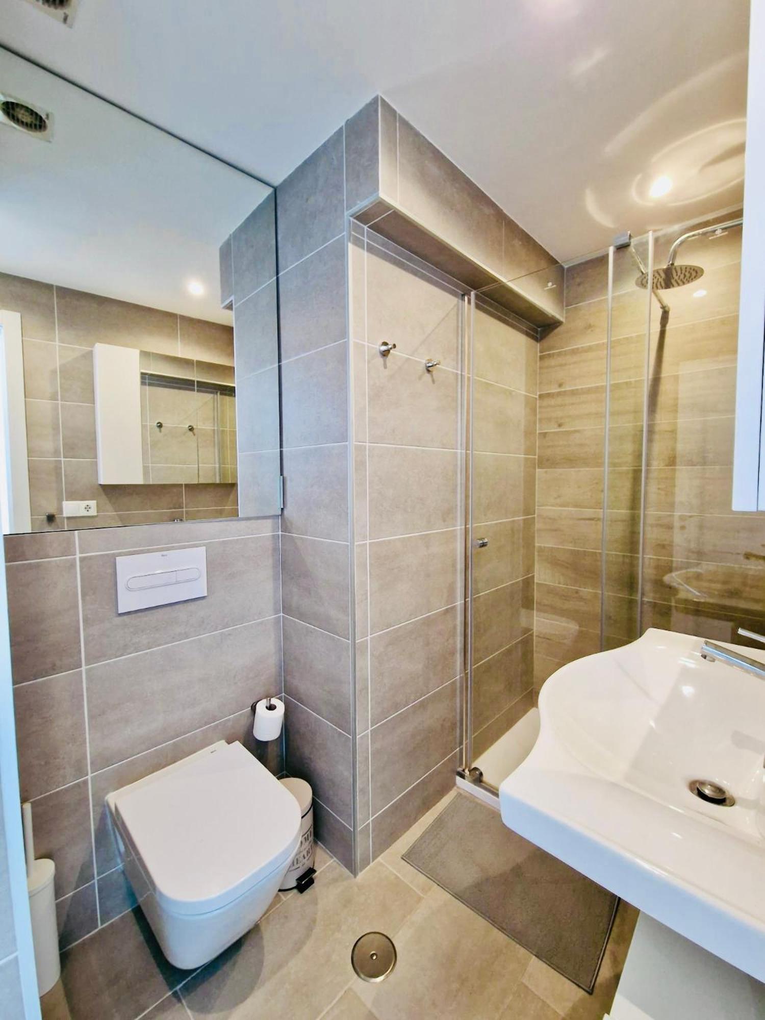 G&g Premium Malibu Benalmádena