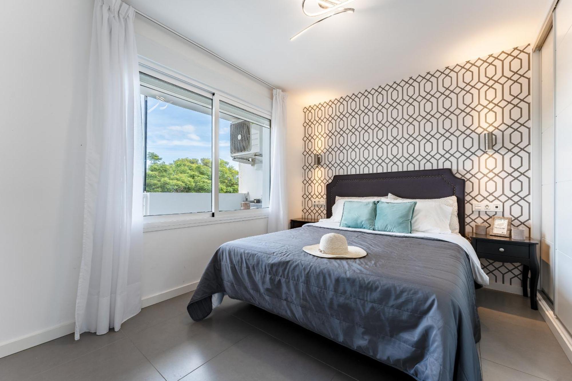 Bonanza Deluxe - Easy Walk To Beach, Marina And Shops Apartment *