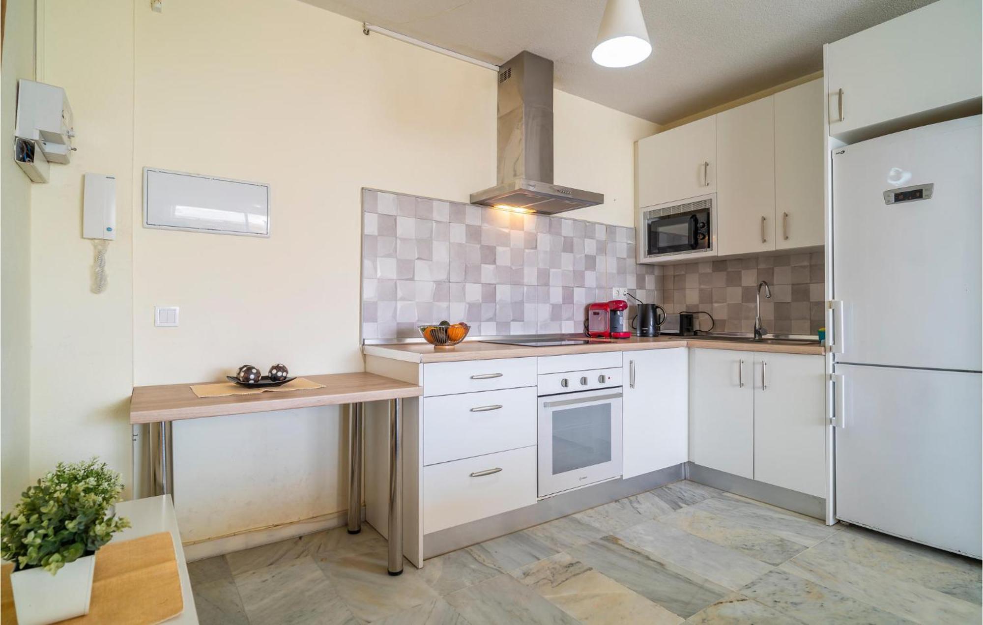 Apartment Stunning In Benalmadena