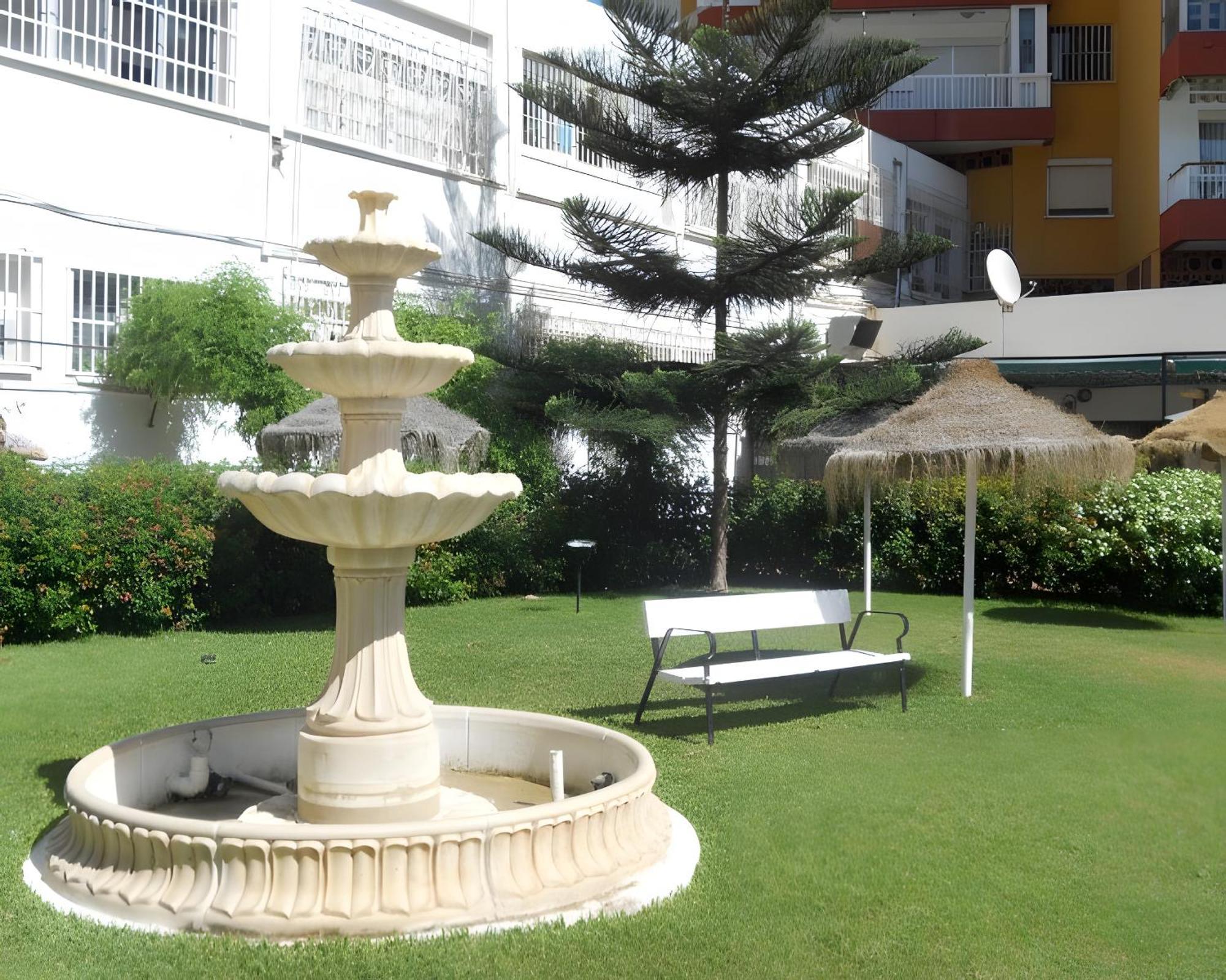 Apartment Next To Puerto Marina And The