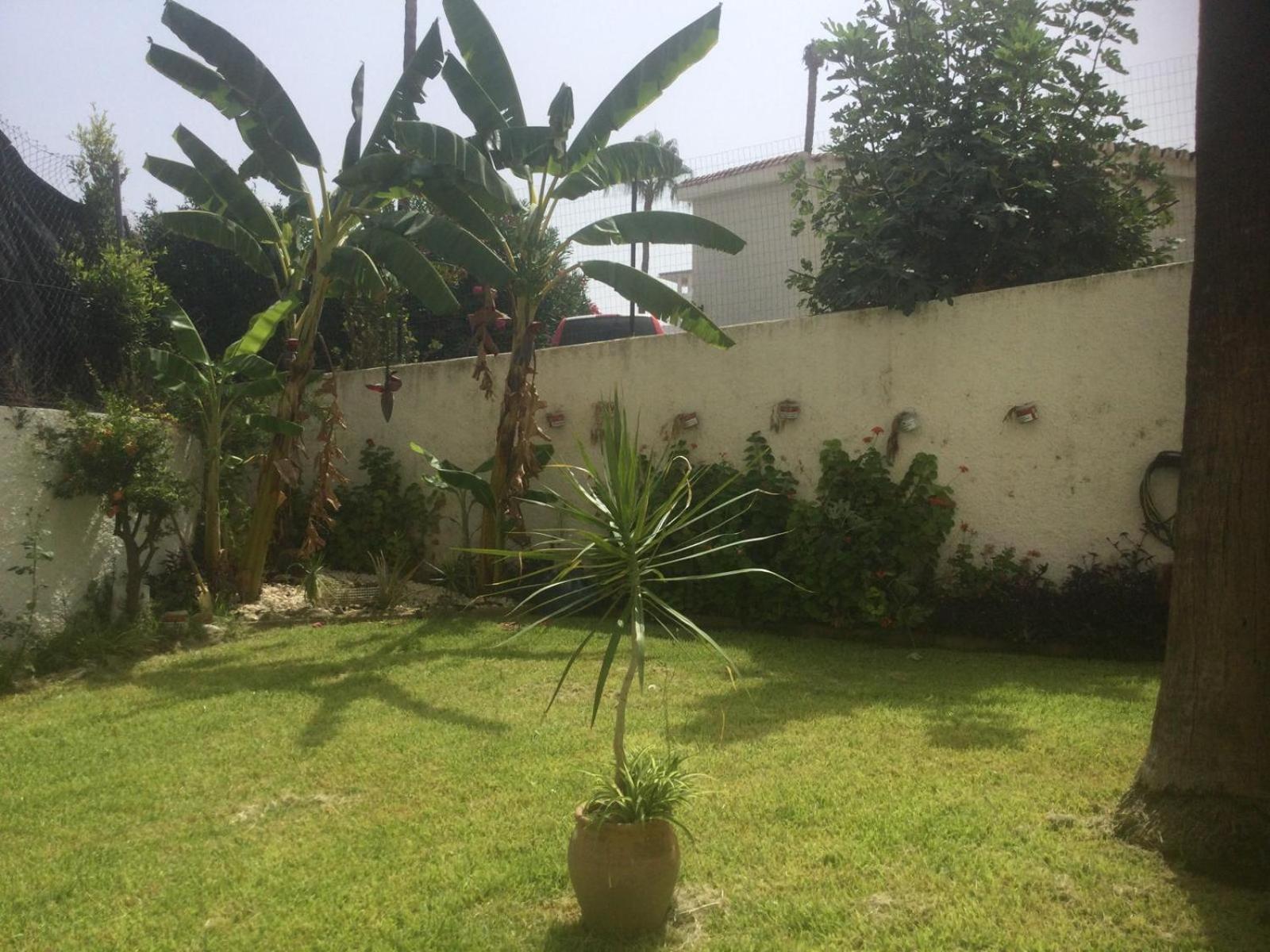 Jardin Cielomar, 1 Bedroom Apartment, Parking, Close To Train, Restaurants, Shops - 8 Min Walk Apartment *