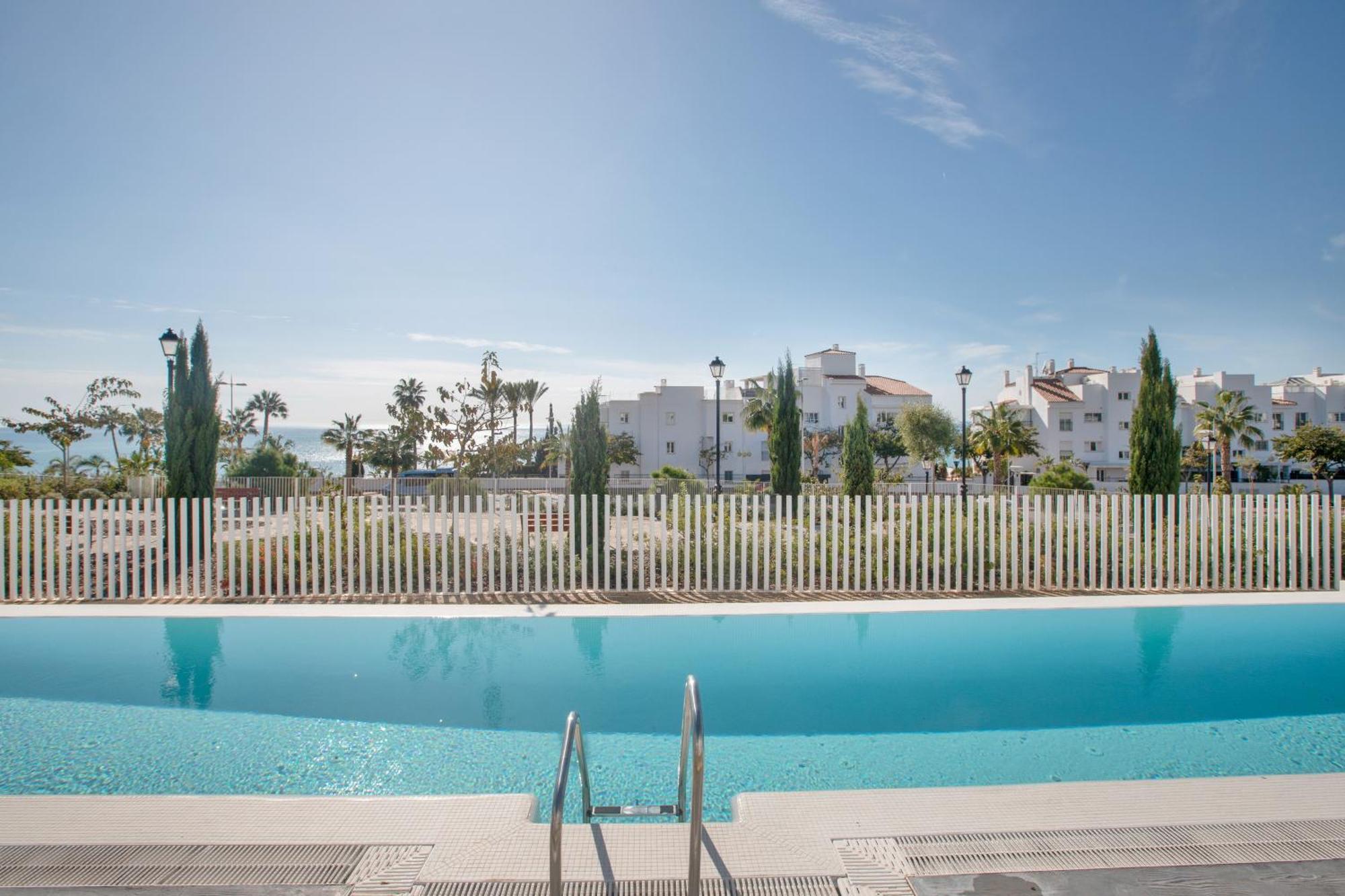 Seaview Alba Apartment *