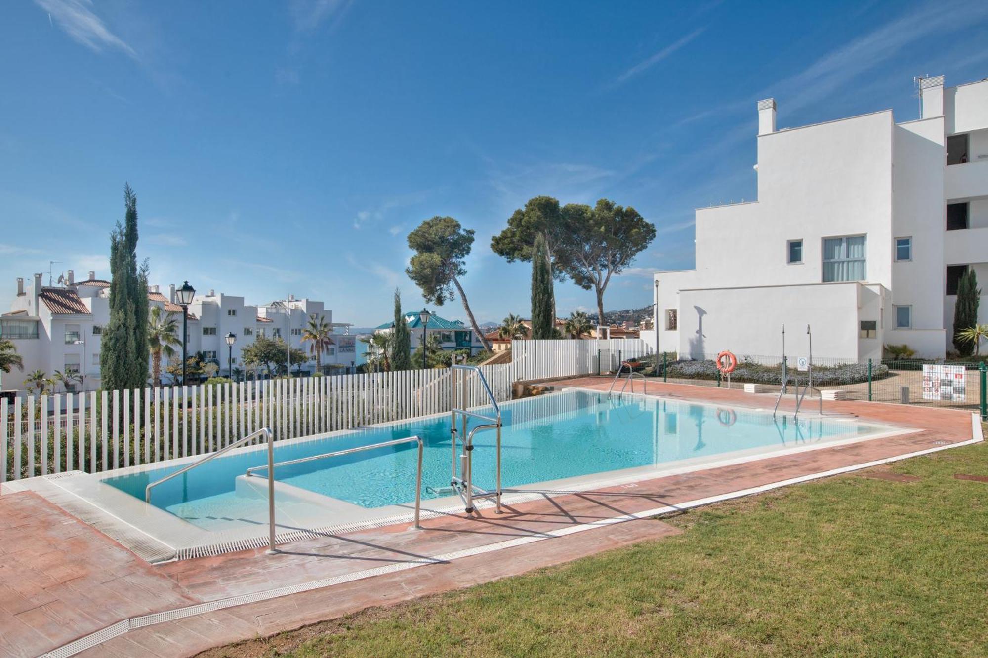 Seaview Alba Apartment