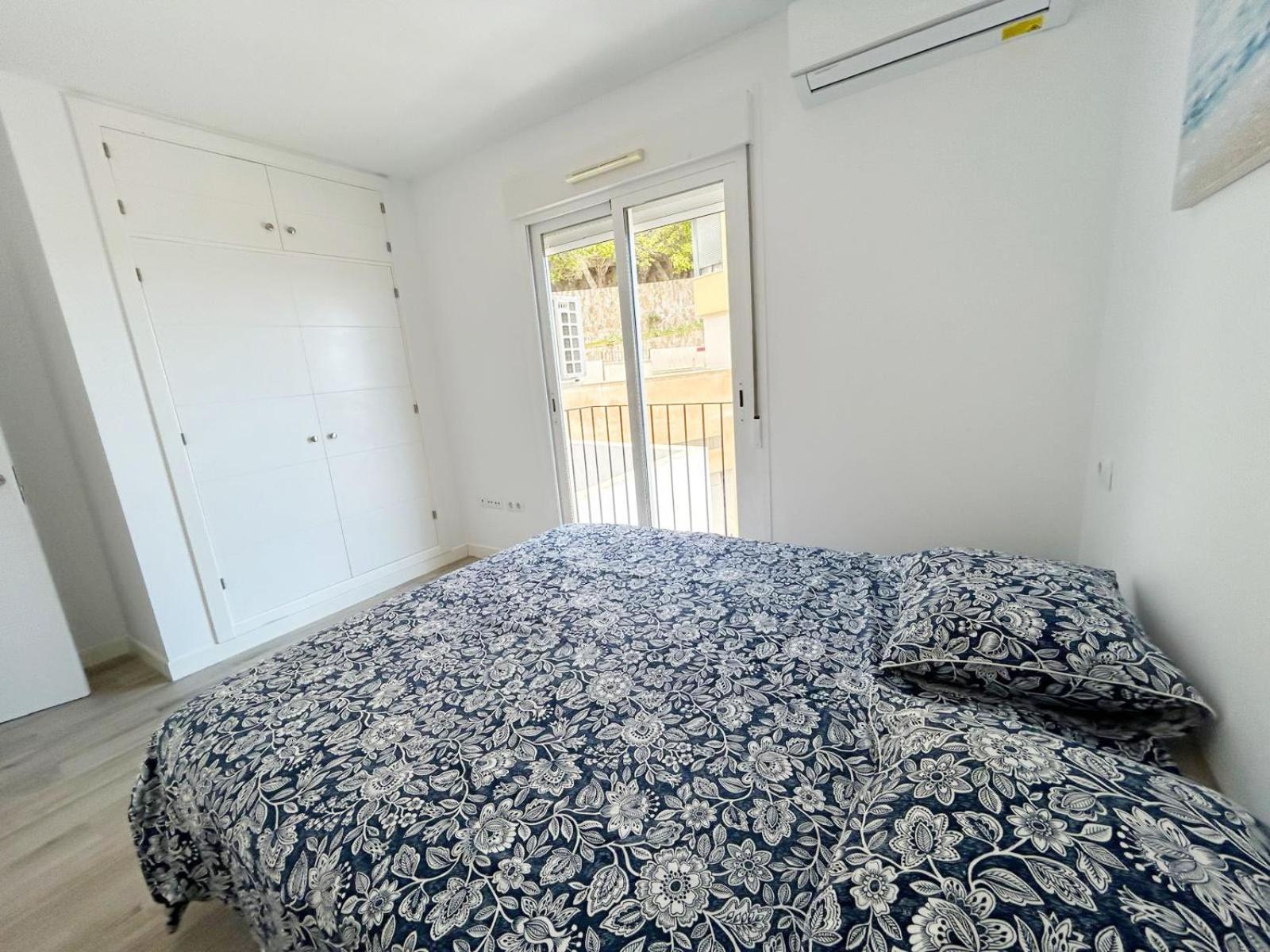 Elegant 3 Bedroom In Torrequebrada Apartment