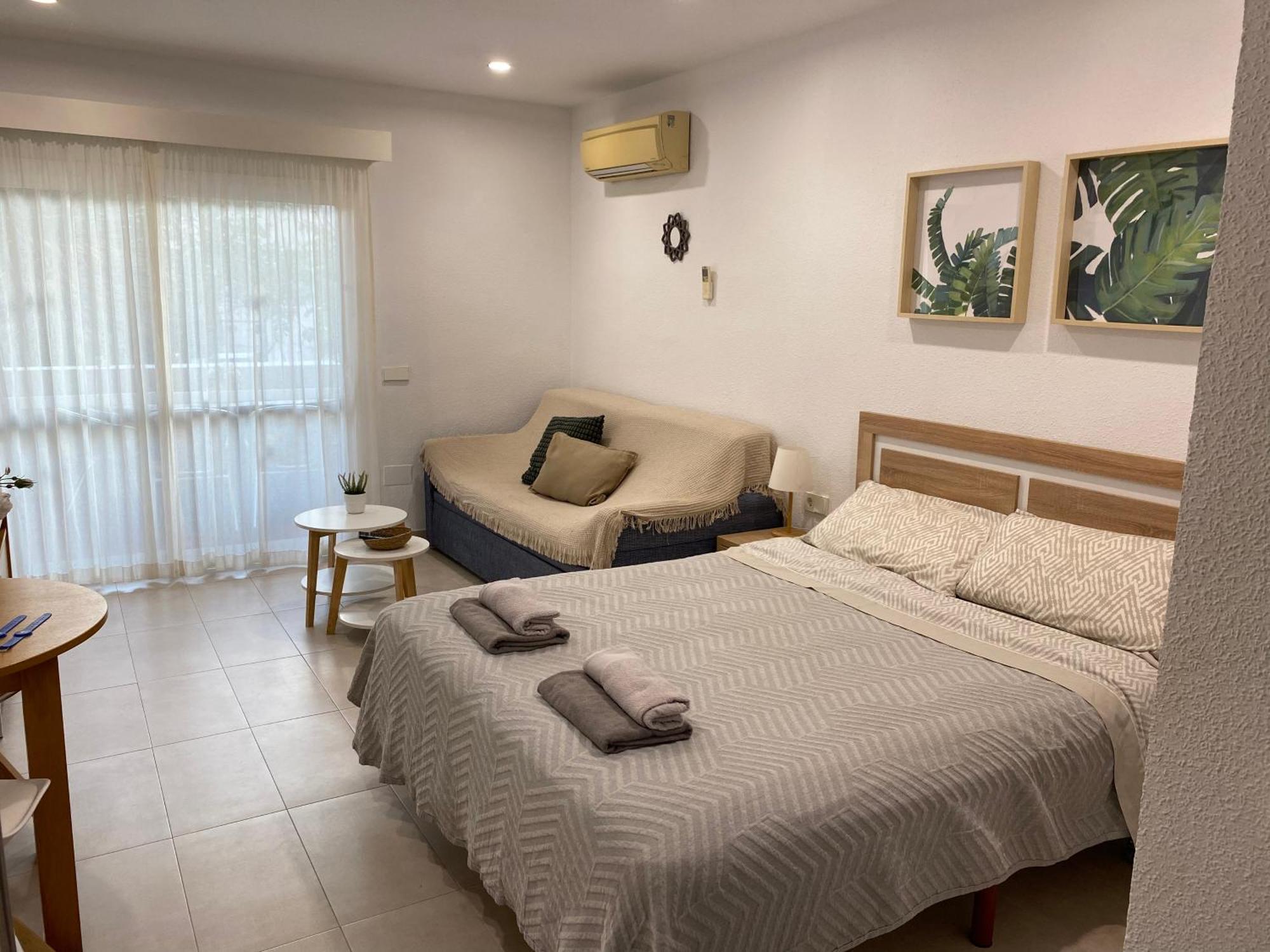 Benal Estudio Playa Apartment