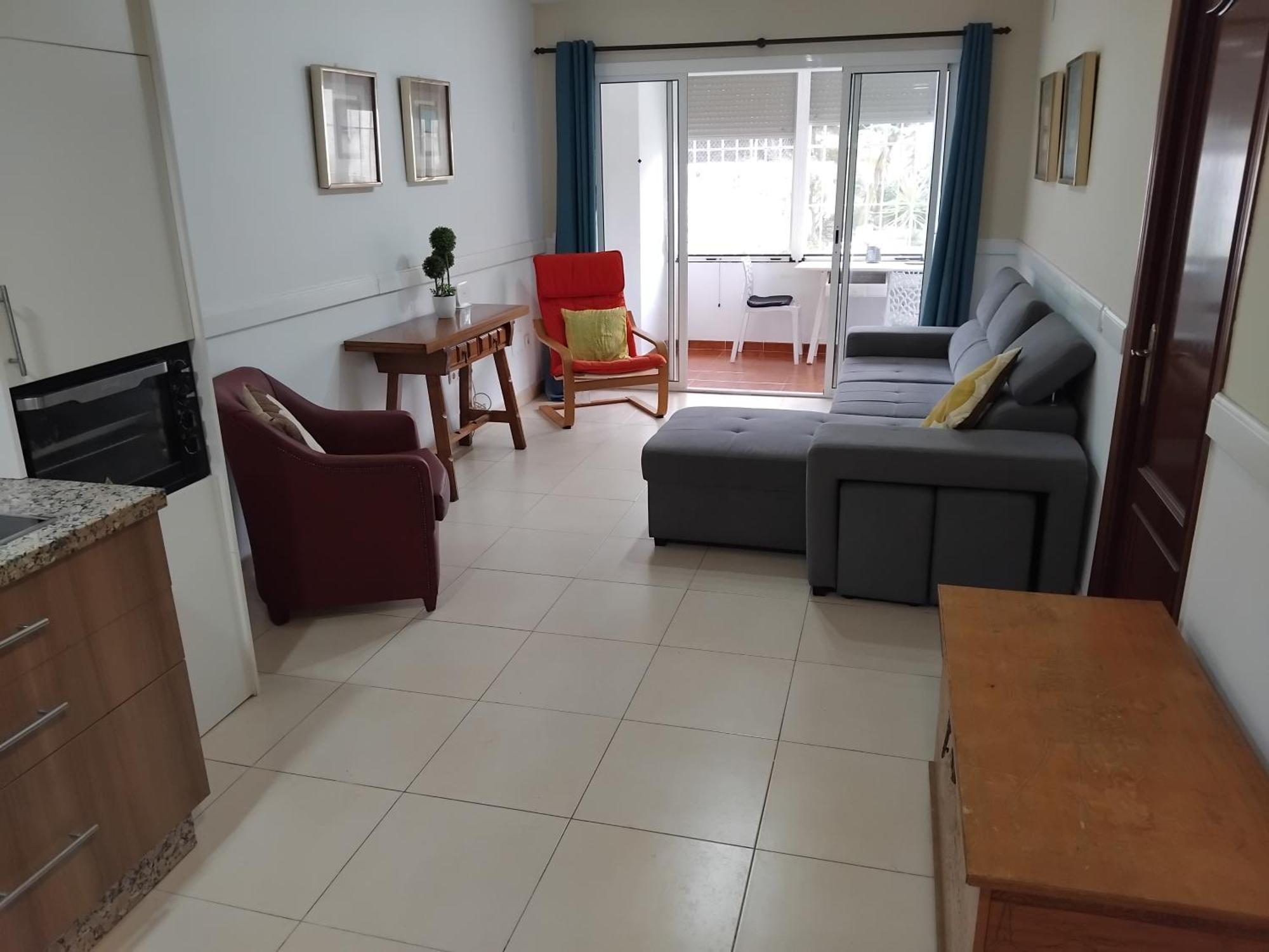 Jardin Cielomar, 1 Bedroom Apartment, Parking, Close To Train, Restaurants, Shops - 8 Min Walk Apartment Benalmadena