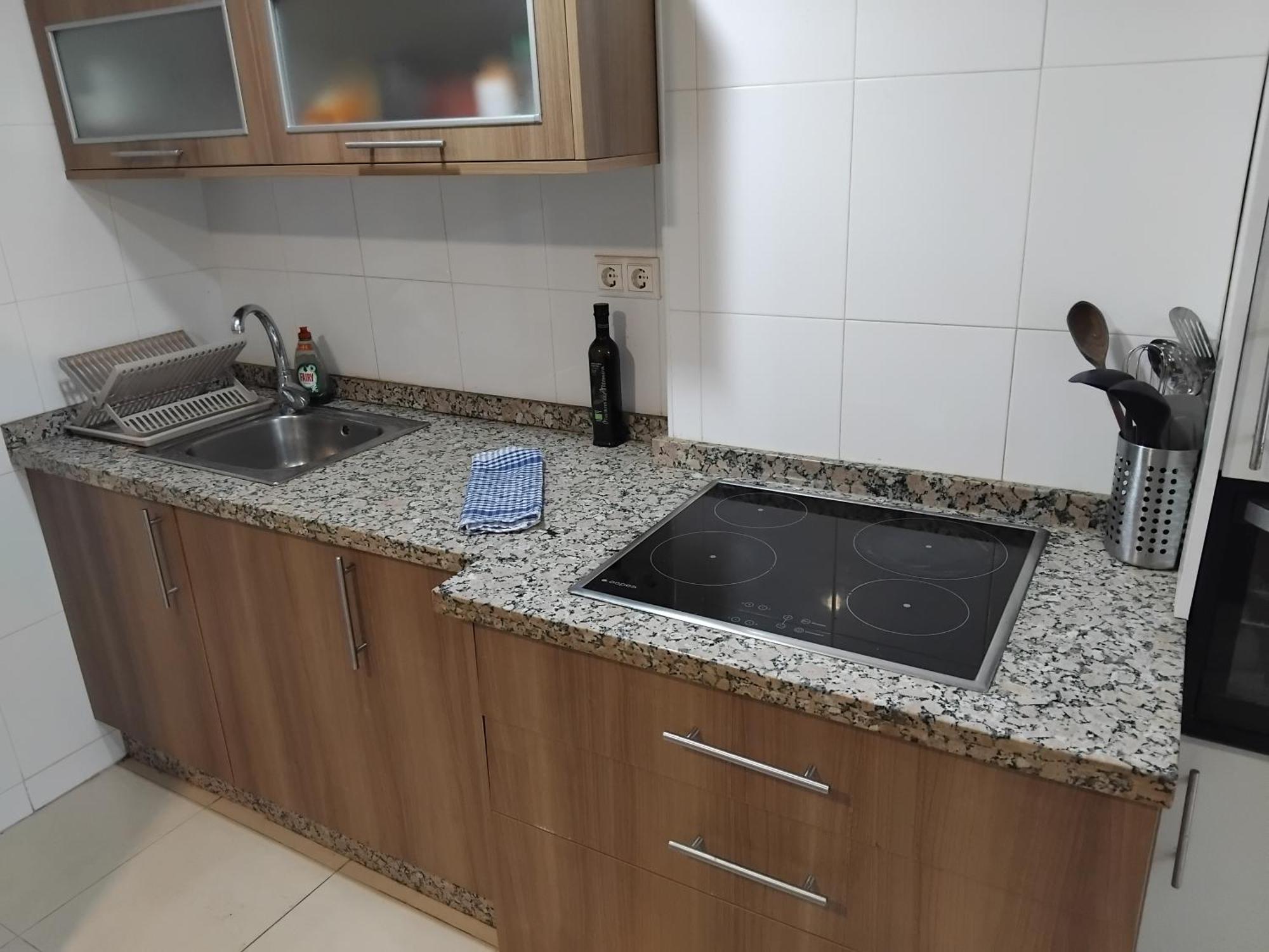 Apartment Jardin Cielomar, 1 Bedroom Apartment, Parking, Close To Train, Restaurants, Shops - 8 Min Walk *