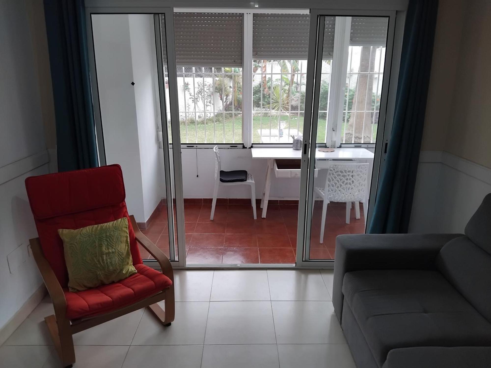 Apartment Jardin Cielomar, 1 Bedroom Apartment, Parking, Close To Train, Restaurants, Shops - 8 Min Walk