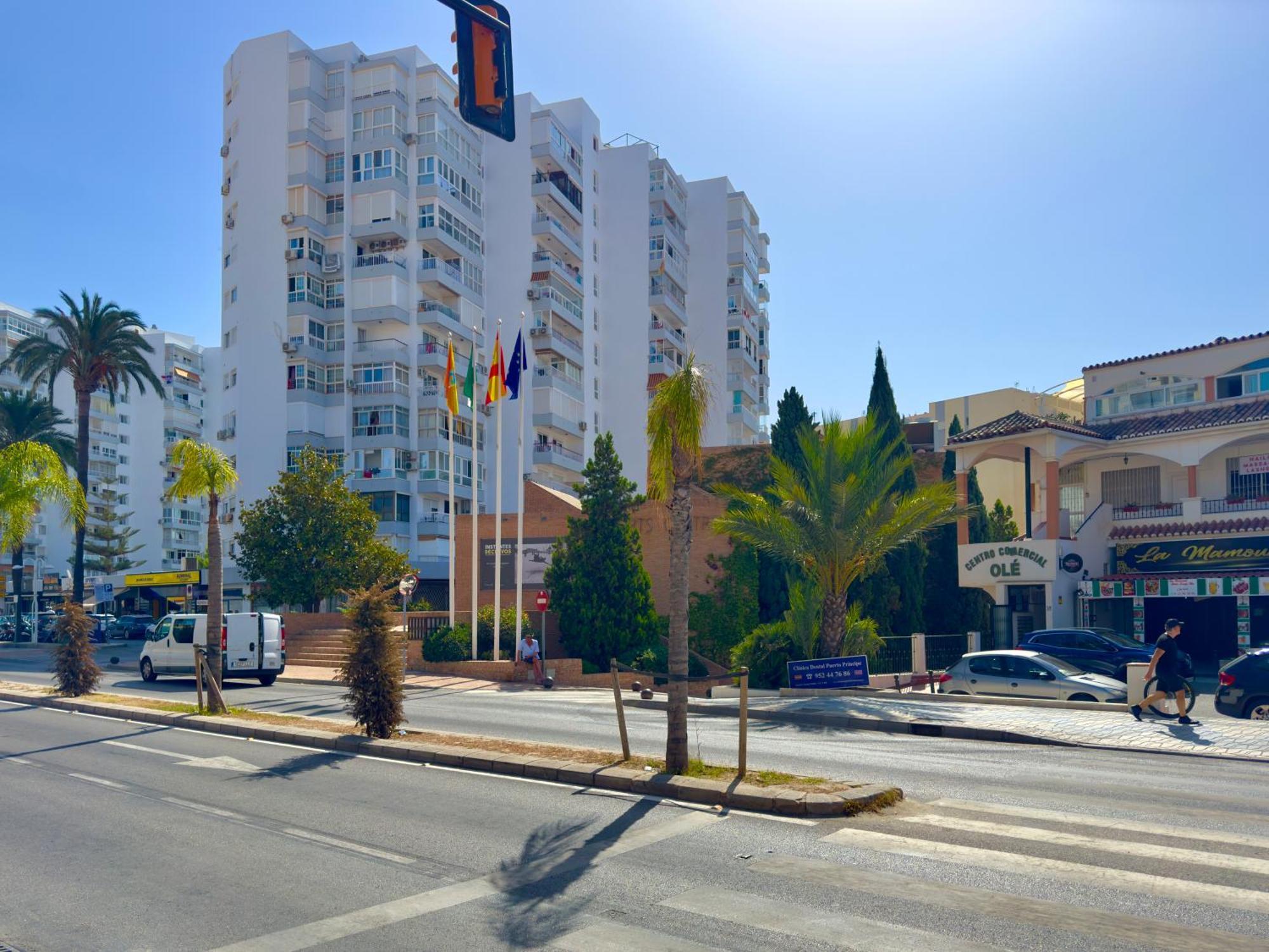 Vistas Al Mar Junto Puerto Marina Benalmadena