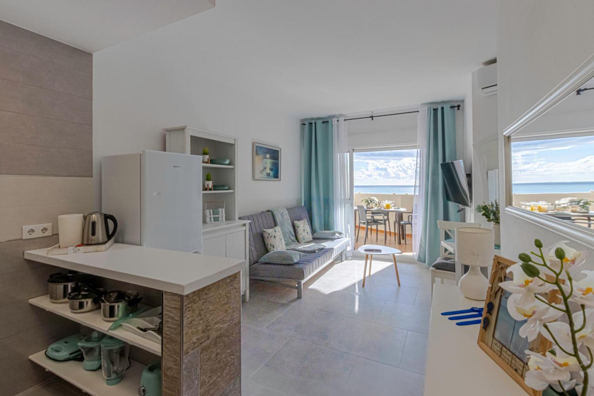 New Wonderful Holidays Benalbeach Benalmadena