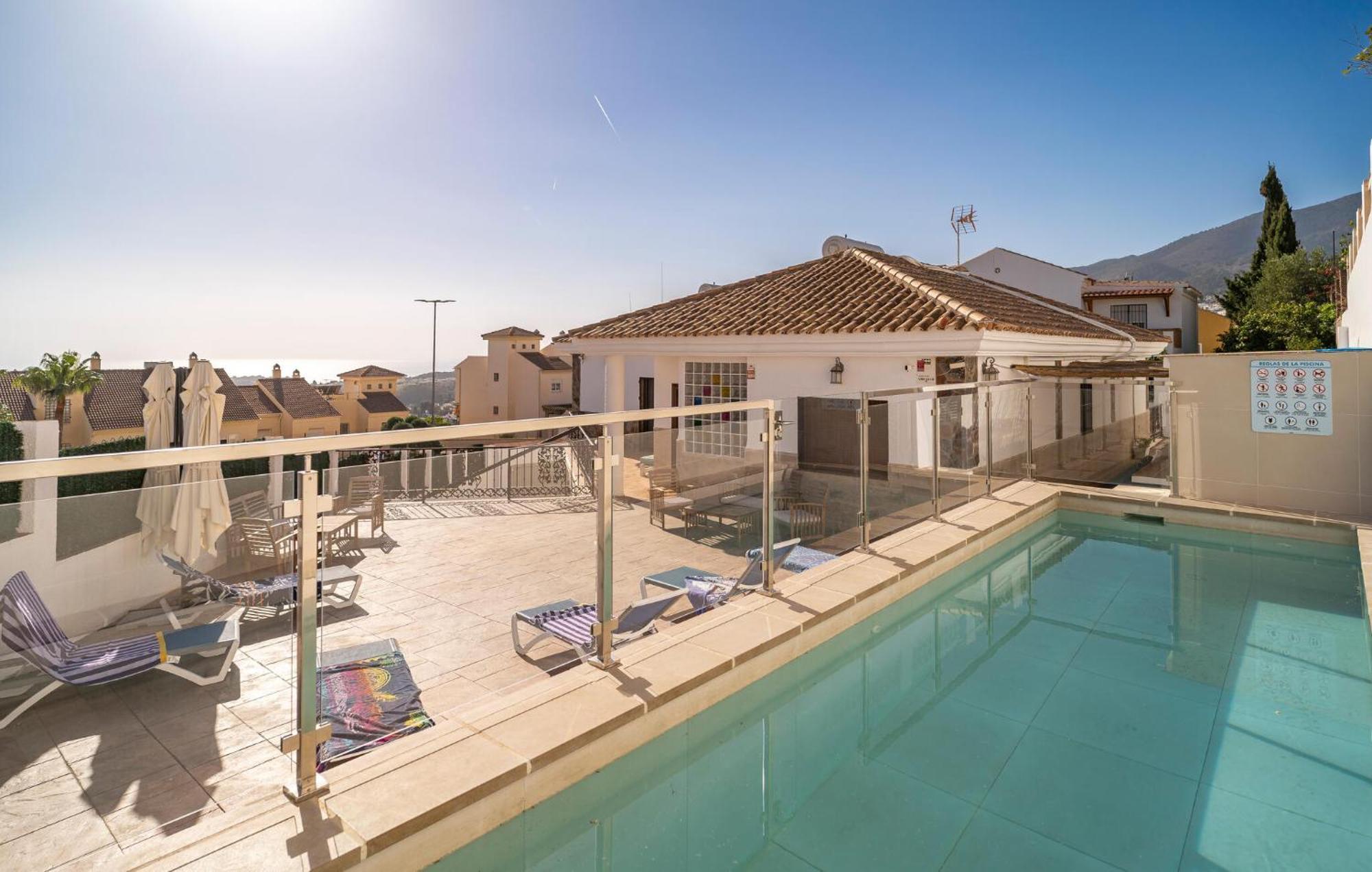 Lovely In With Kitchen Holiday home *