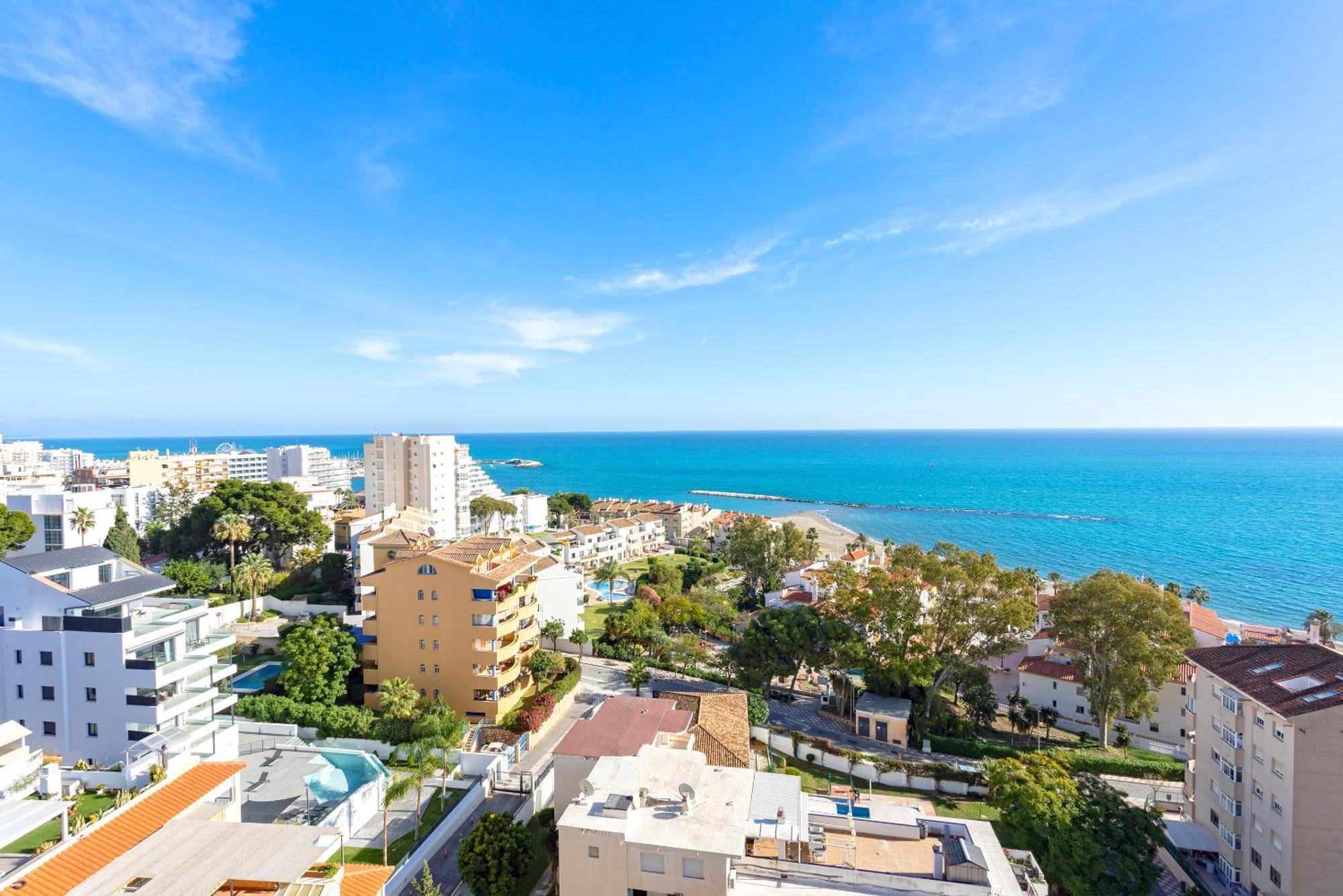 Sunstay Blueview Loft Apartment
