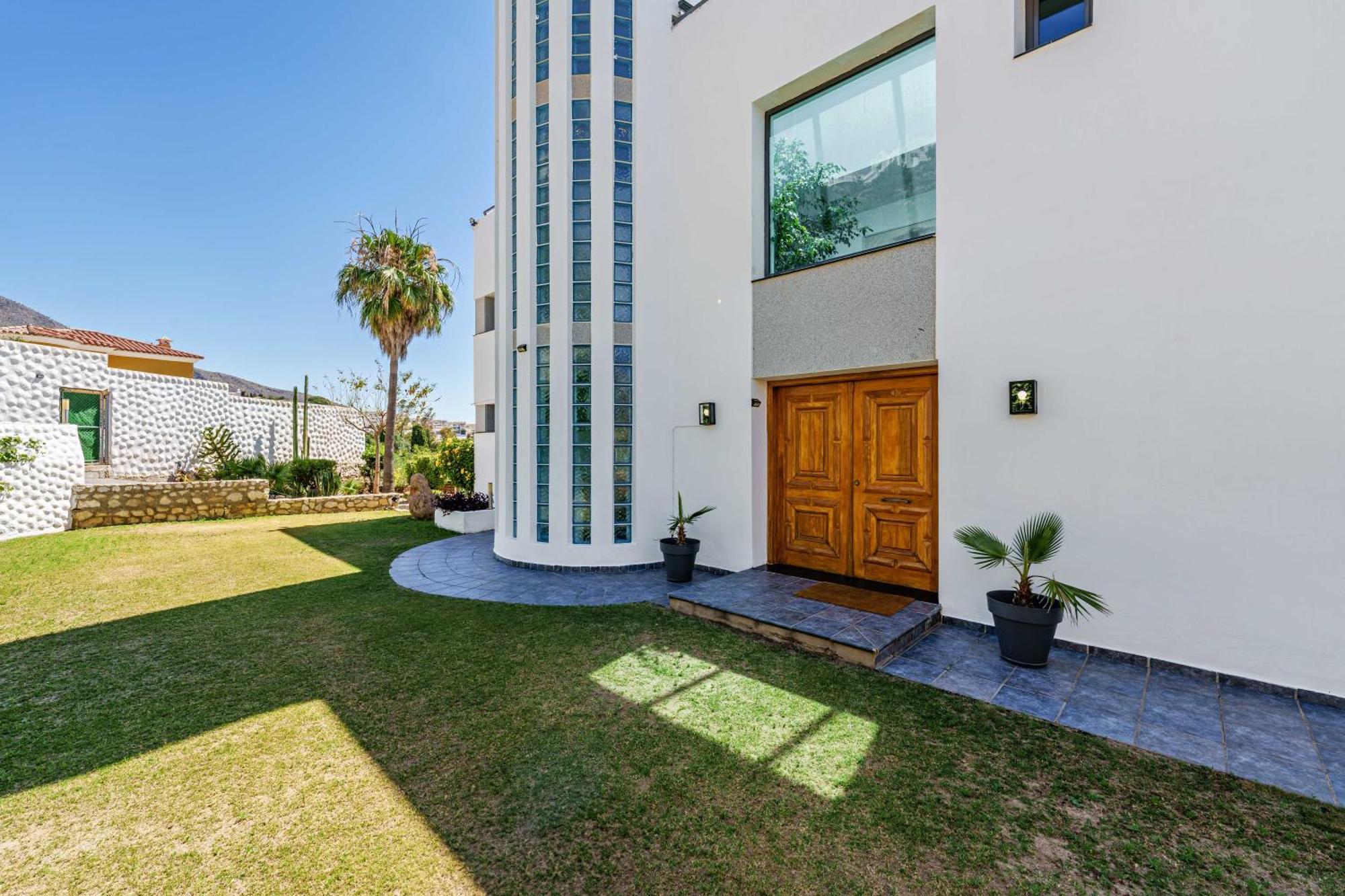 Holivista Villa