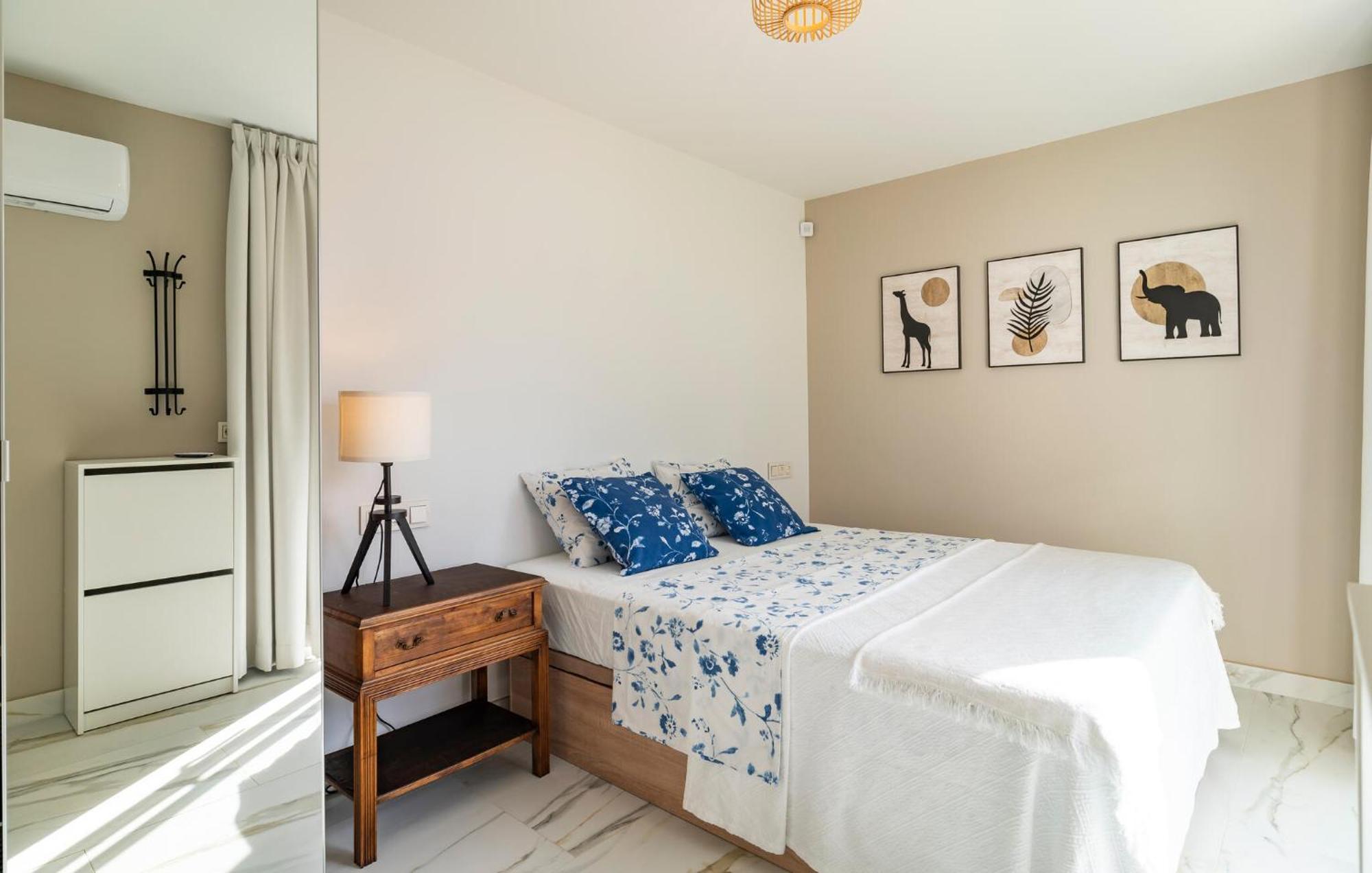 Awesome In With Heated Swimming Pool Vakantiehuis