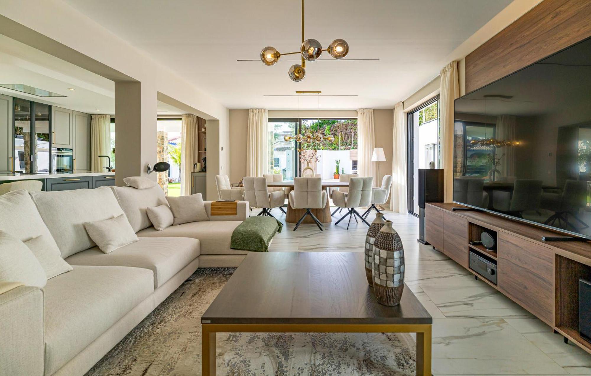 Vakantiehuis Awesome In With Heated Swimming Pool