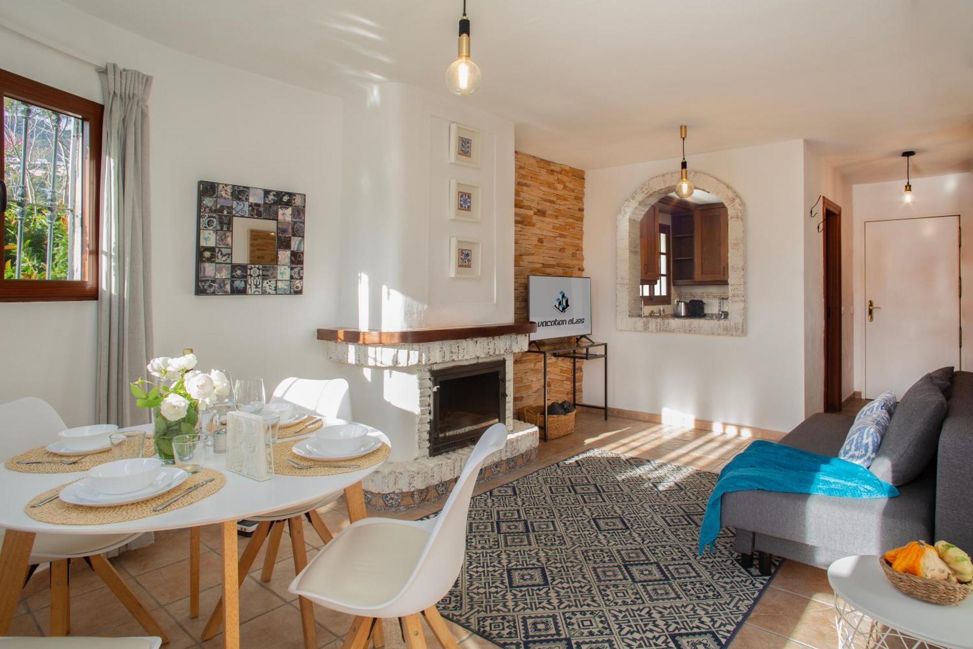 Apartamento Beachside Remote Work, Yearround Pool