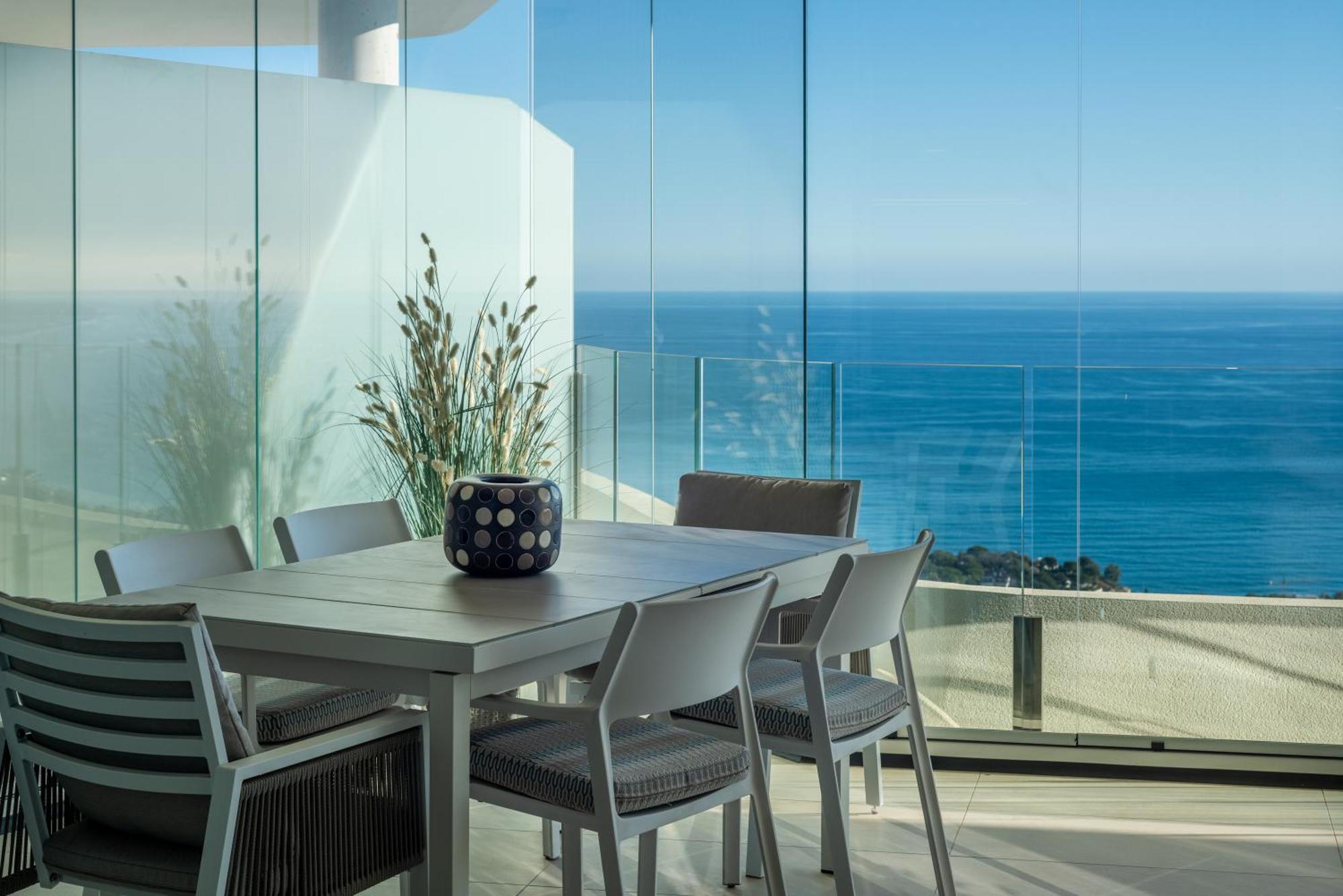 Stupa Hills - Spectacular Sea Views Apartment