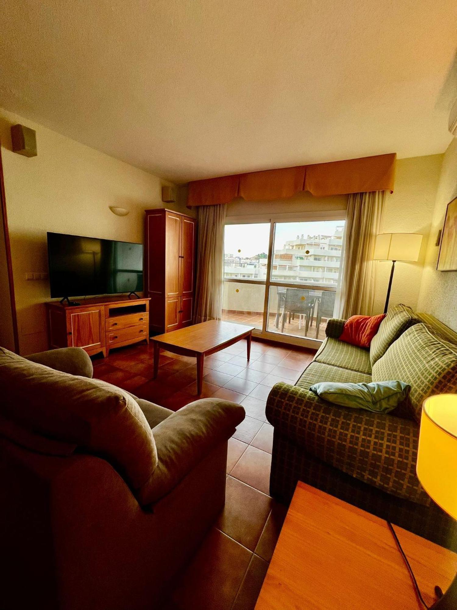 Large Side Sea View Benalbeach Apartamento