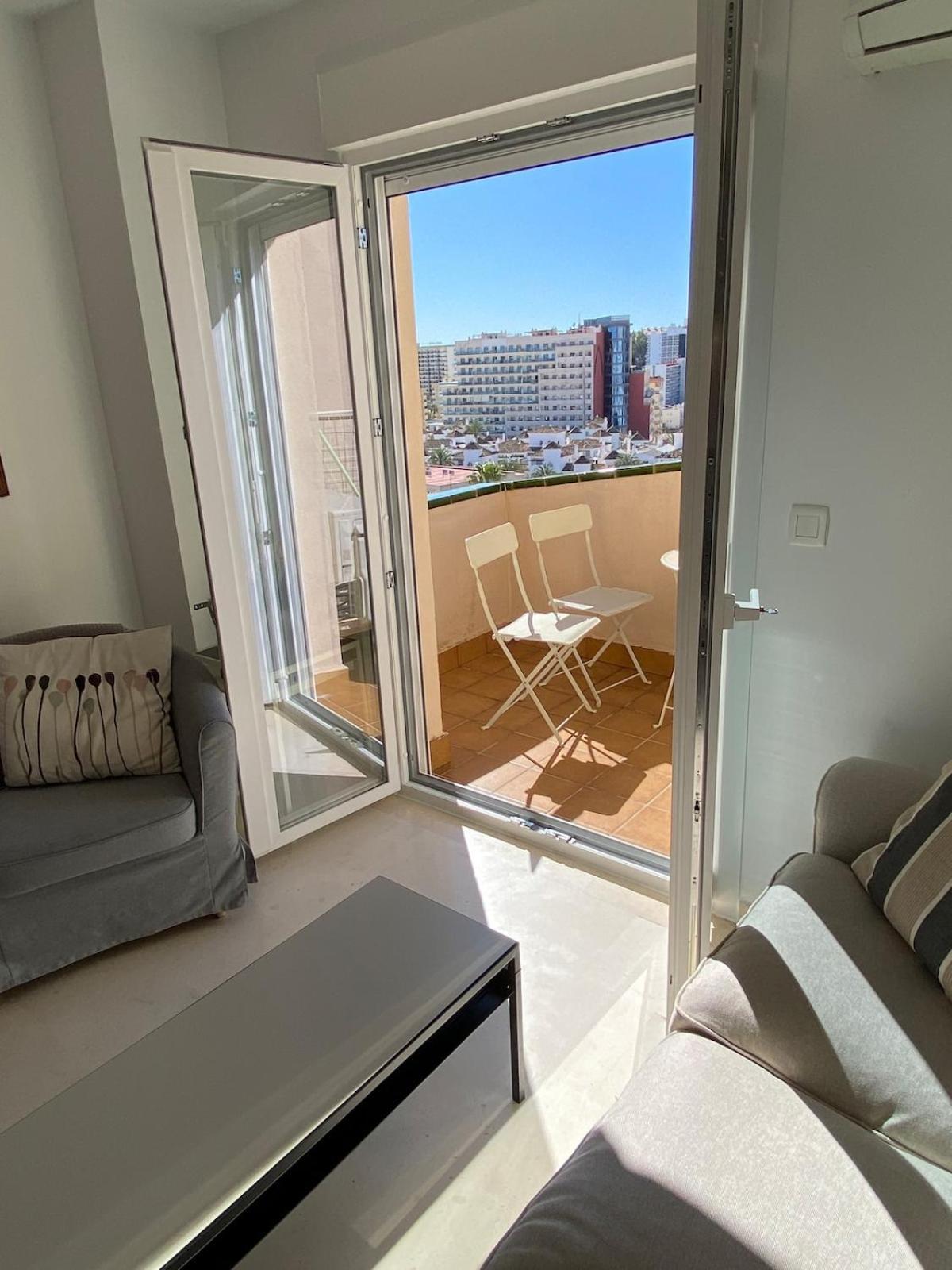 3 Bedroom Penthouse Close By Parque De La Paloma Apartment