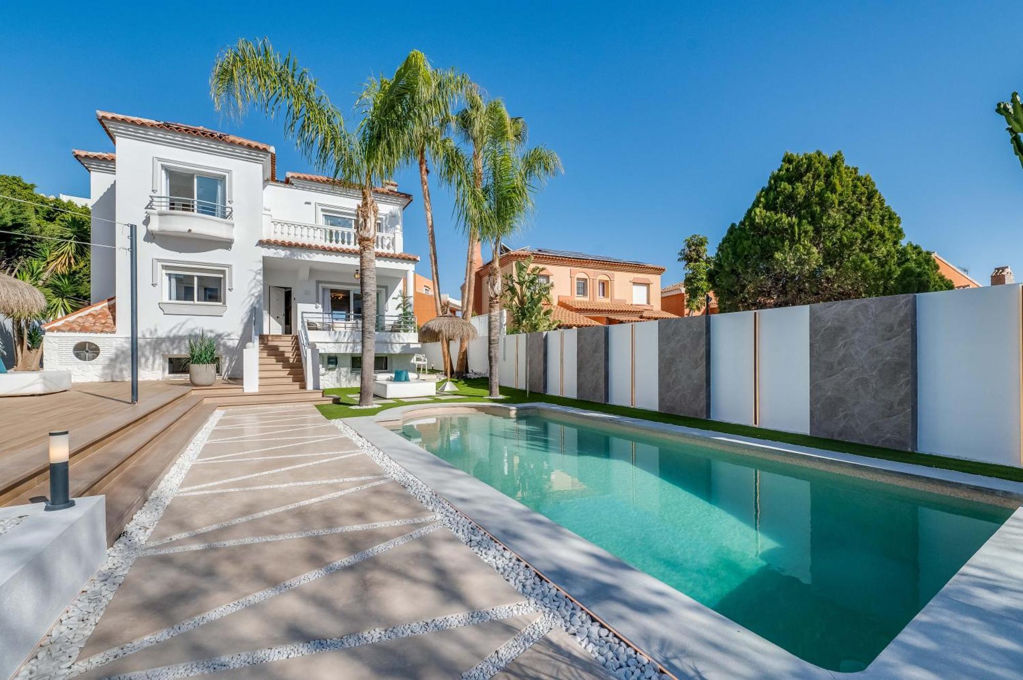 Vacation Marbella: Sunny Camelia With Heated Pool And Cinema Villa Benalmadena