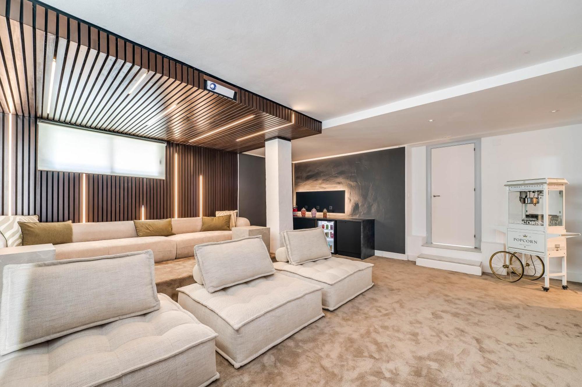 Villa Vacation Marbella: Sunny Camelia With Heated Pool And Cinema *