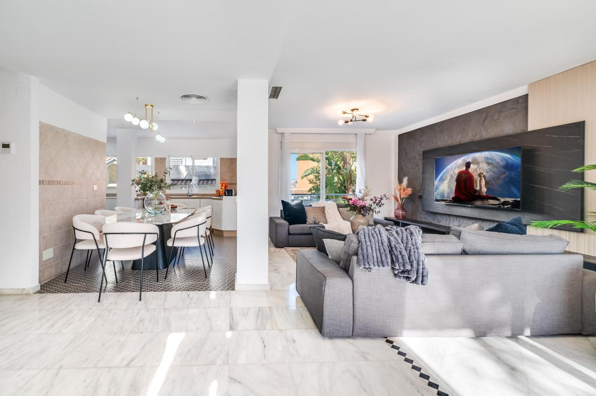 Vacation Marbella: Sunny Camelia With Heated Pool And Cinema Benalmadena