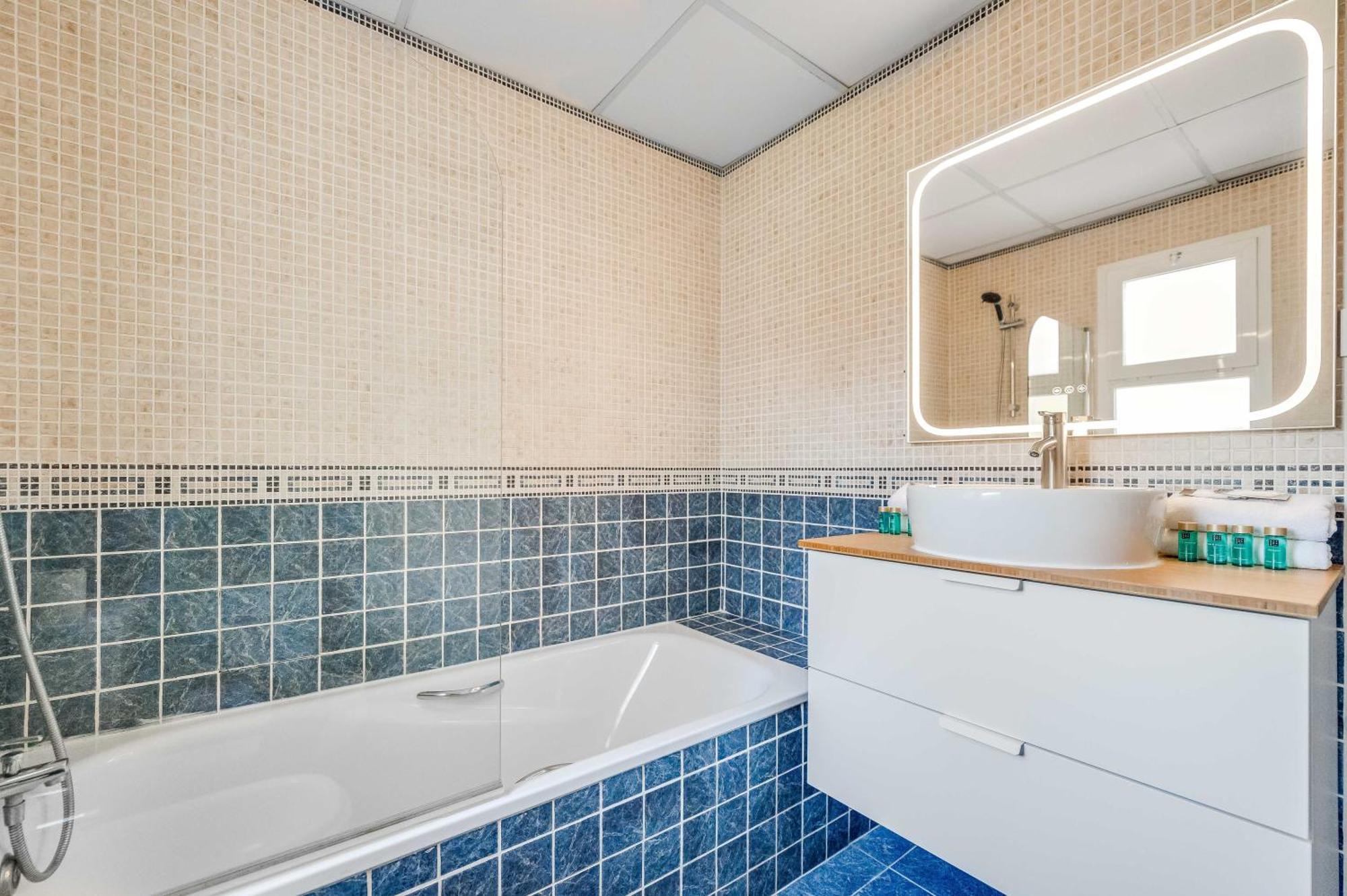Vacation Marbella: Sunny Camelia With Heated Pool And Cinema Villa *
