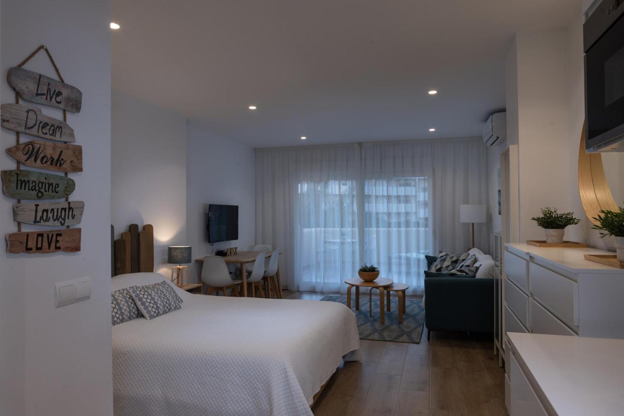 Benalbeach Loft Garden And Sea View Appartement *