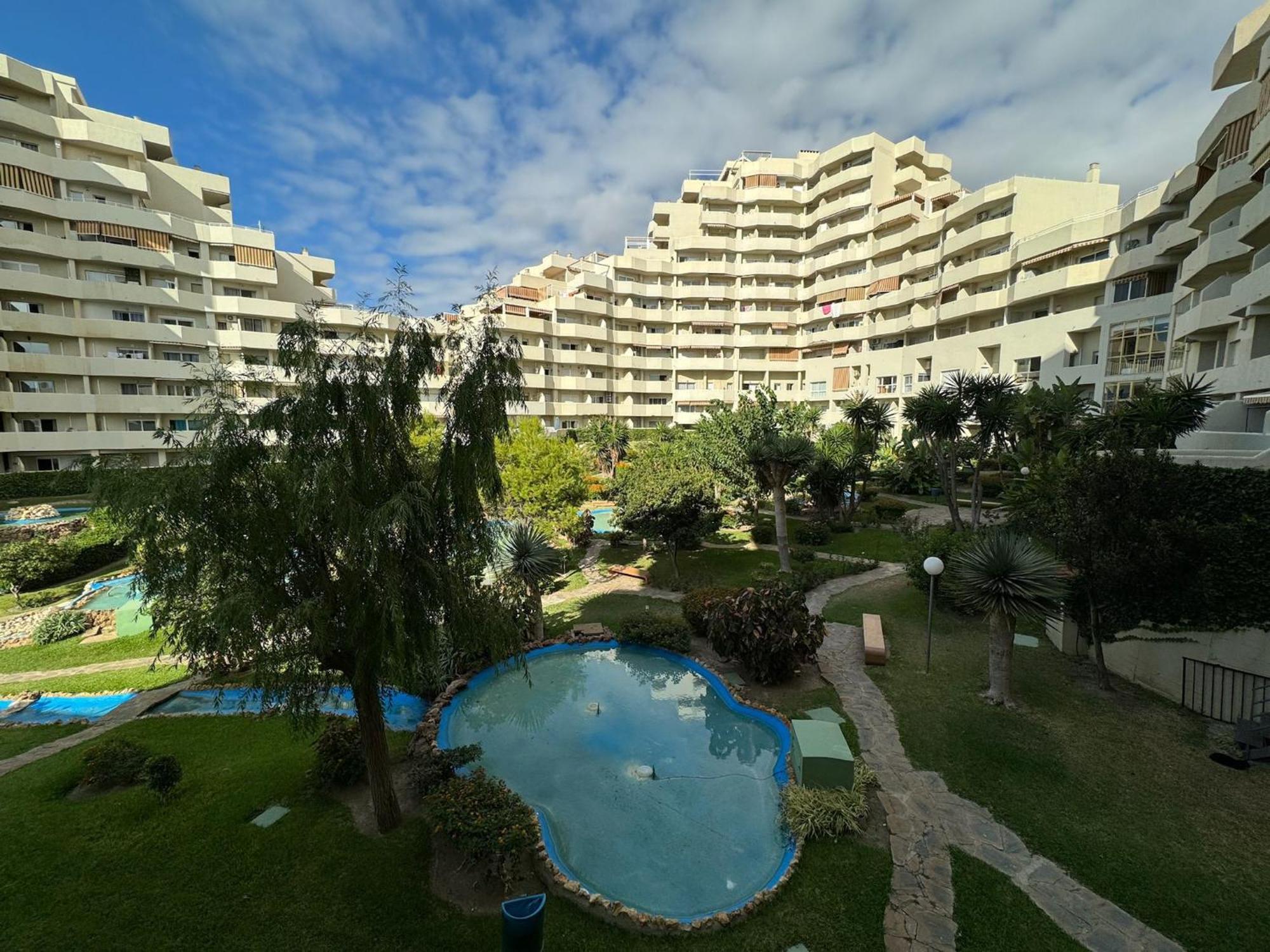 Appartement Benalbeach Loft Garden And Sea View