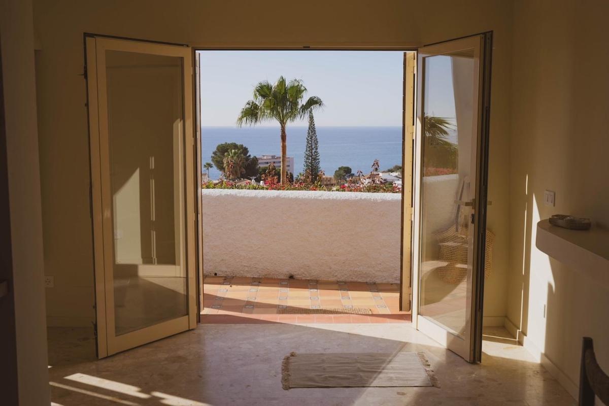 Casa Brita - With Private Pool Apartment