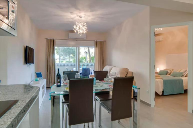Appartement Benalbeach Ocean Front 1bdr New!