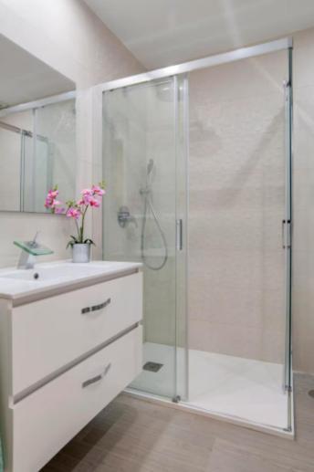 Benalbeach Ocean Front 1bdr New! Appartement