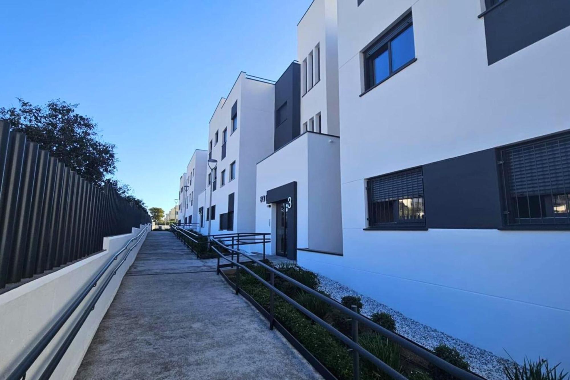 Magnificent Flat With Sea View And Swimming Pool Apartment