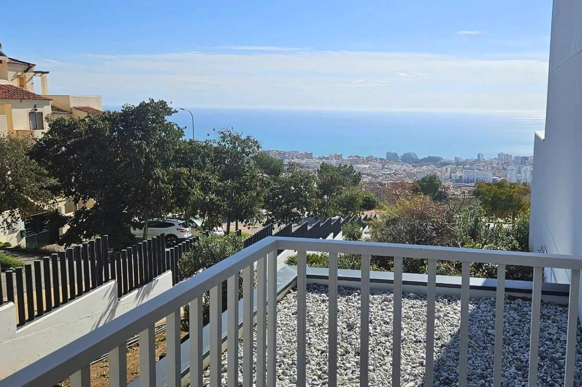 Magnificent Flat With Sea View And Swimming Pool Apartment *