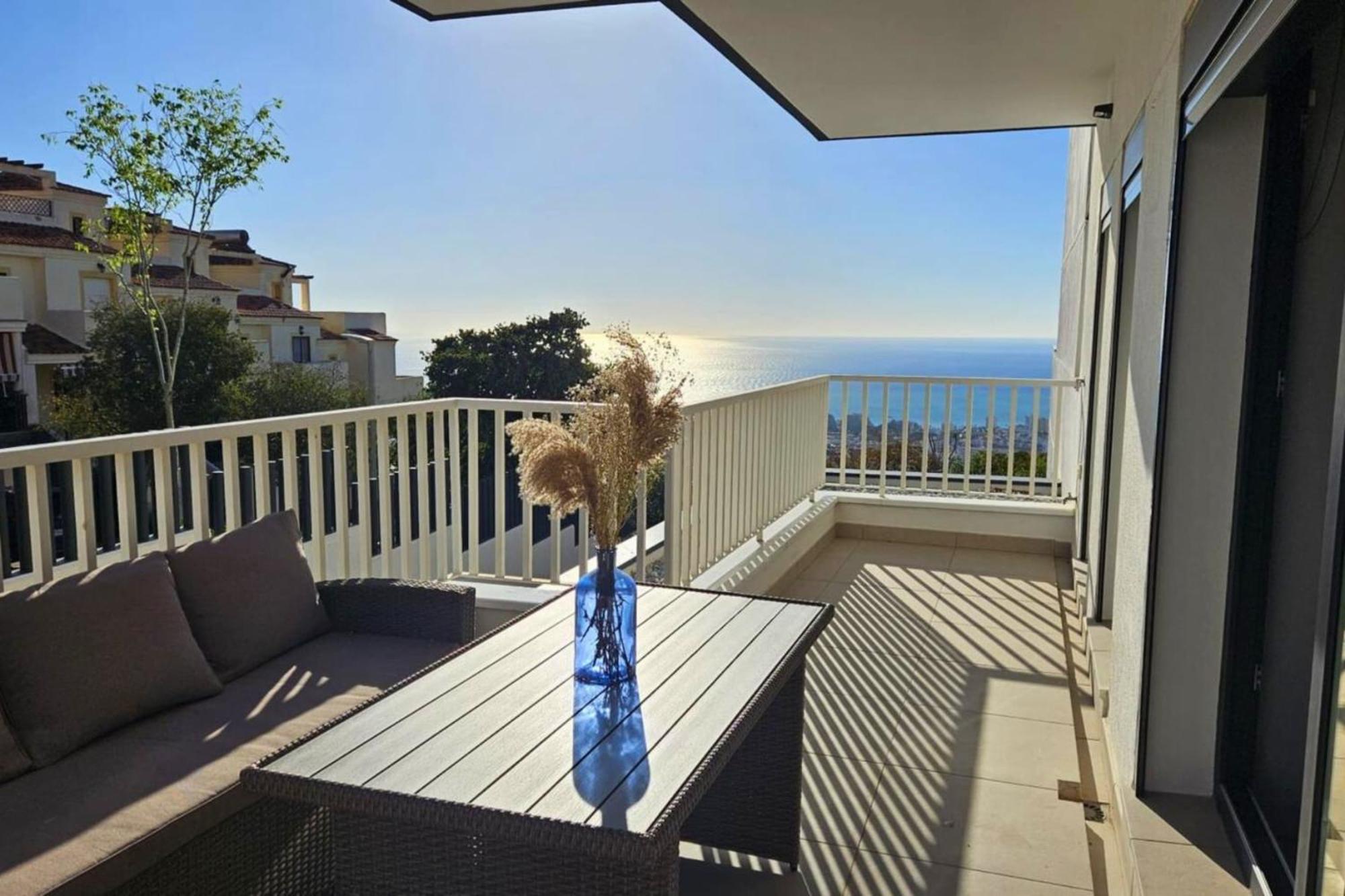 Magnificent Flat With Sea View And Swimming Pool Benalmadena