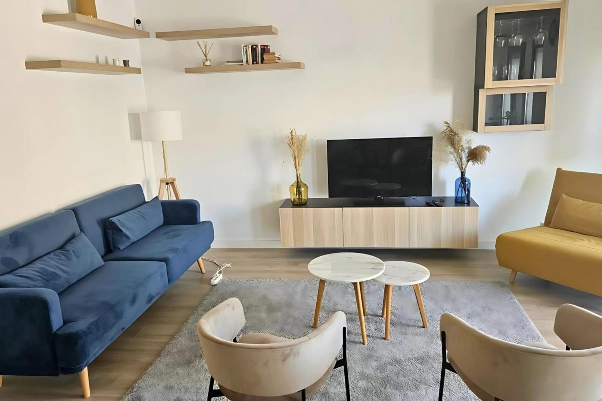 Magnificent Flat With Sea View And Swimming Pool *
