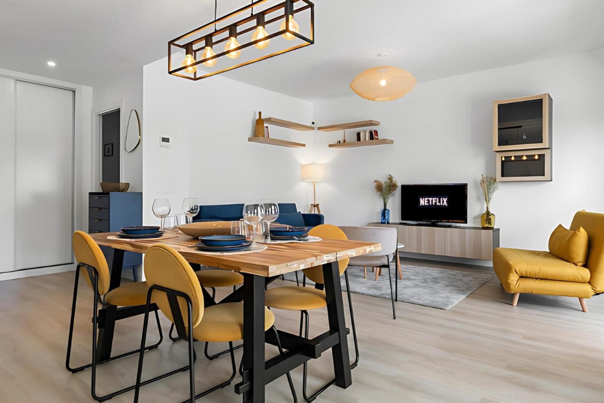 Magnificent Flat With Sea View And Swimming Pool Benalmadena