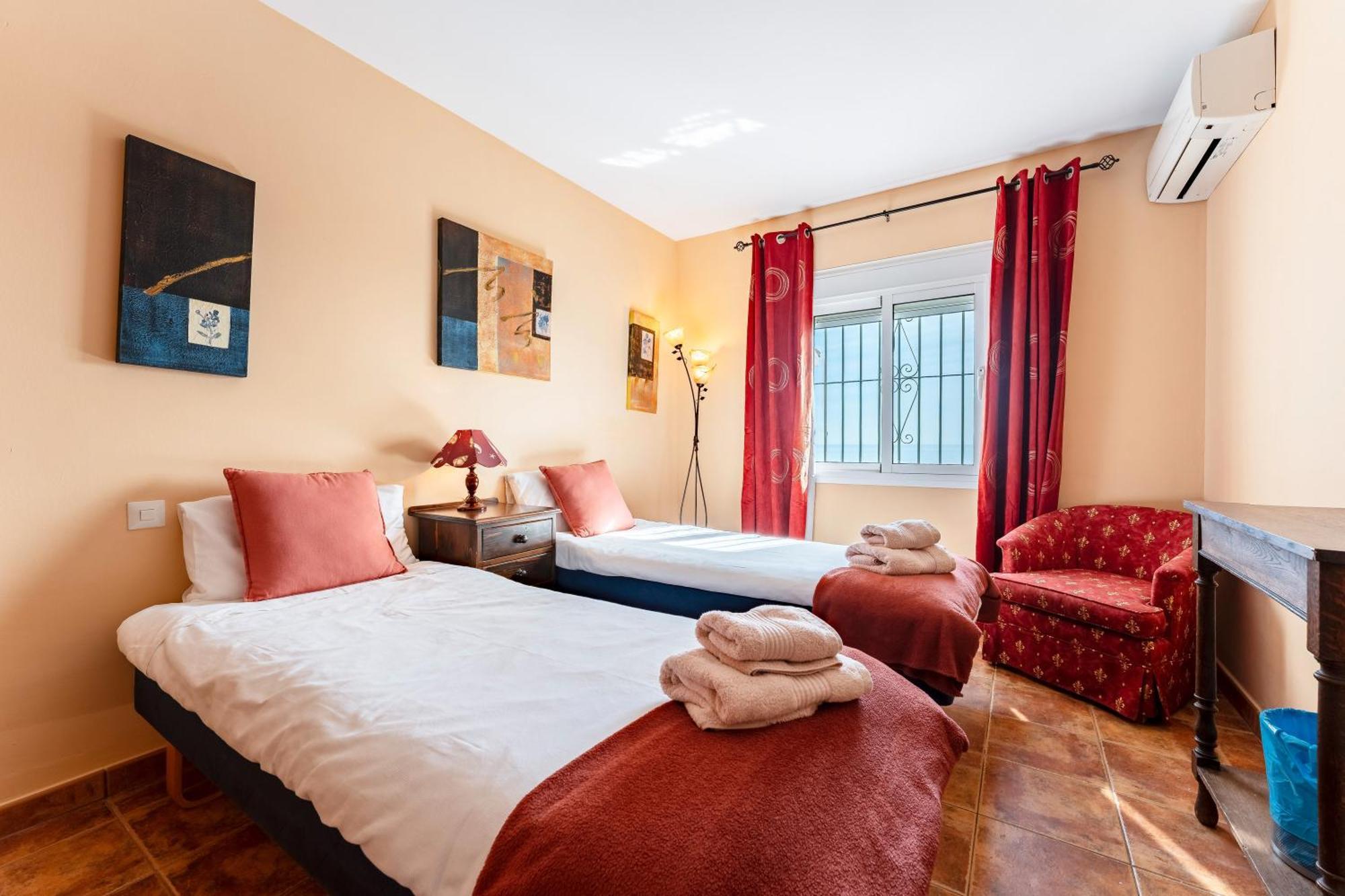 Magica Andalucian Charm Villa *