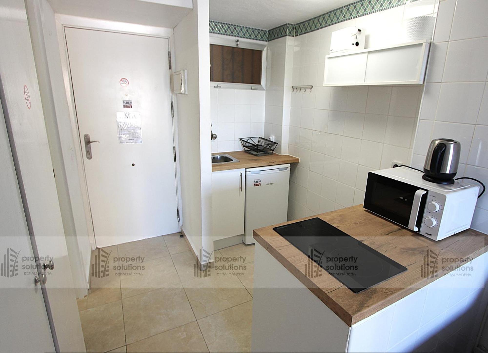 137 Minerva - Vista Al Mar - Piscina Y Playa - Cercano A Tren, Restaurantes Y Tiendas Benalmádena