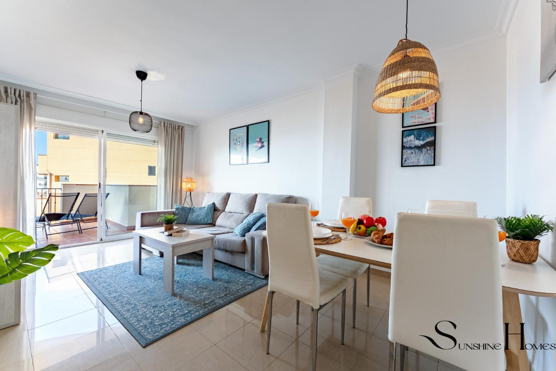 Beachside Retreat With Private Terrace Benalmádena